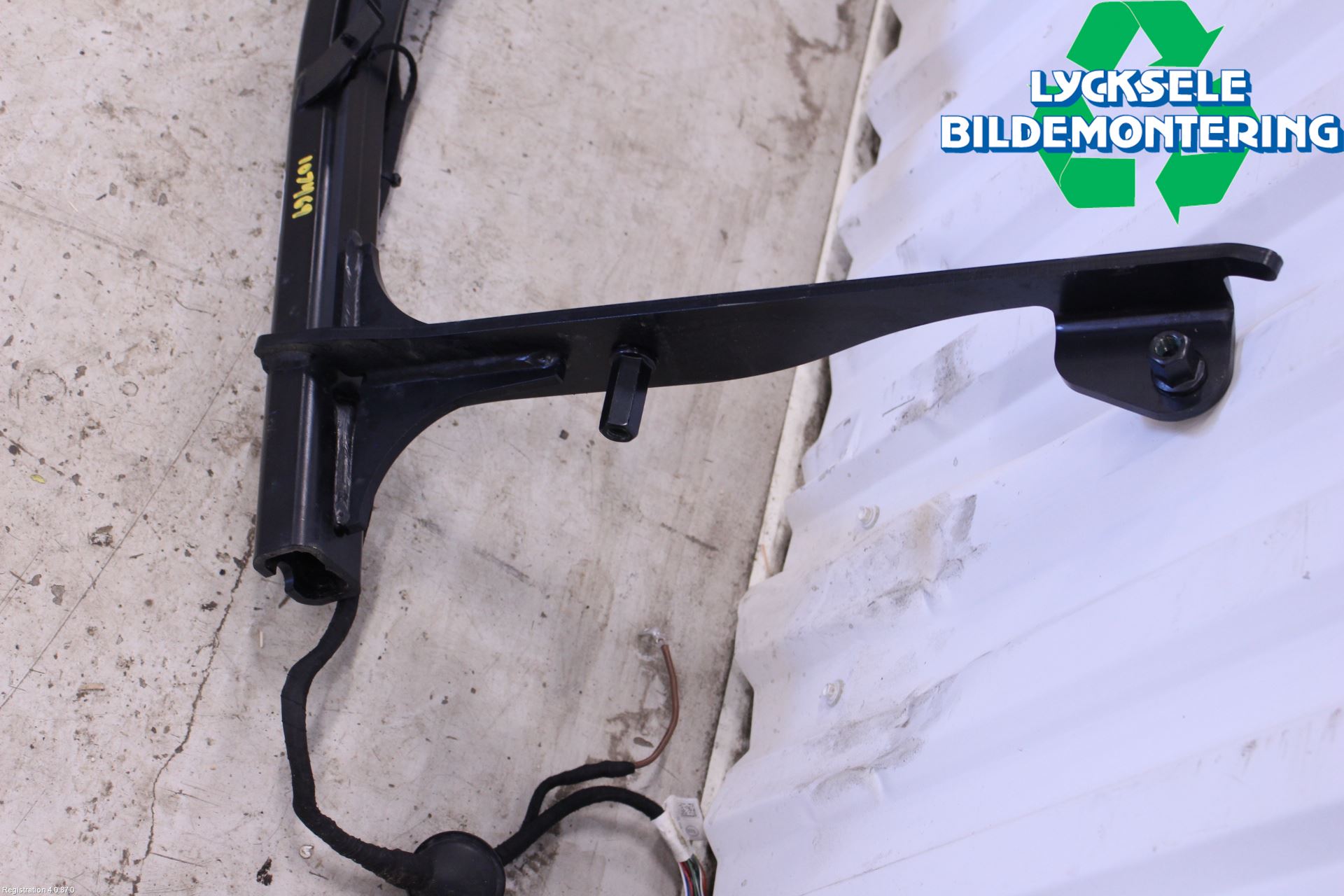 Audi A6 F2/C8 19- Dragkrok