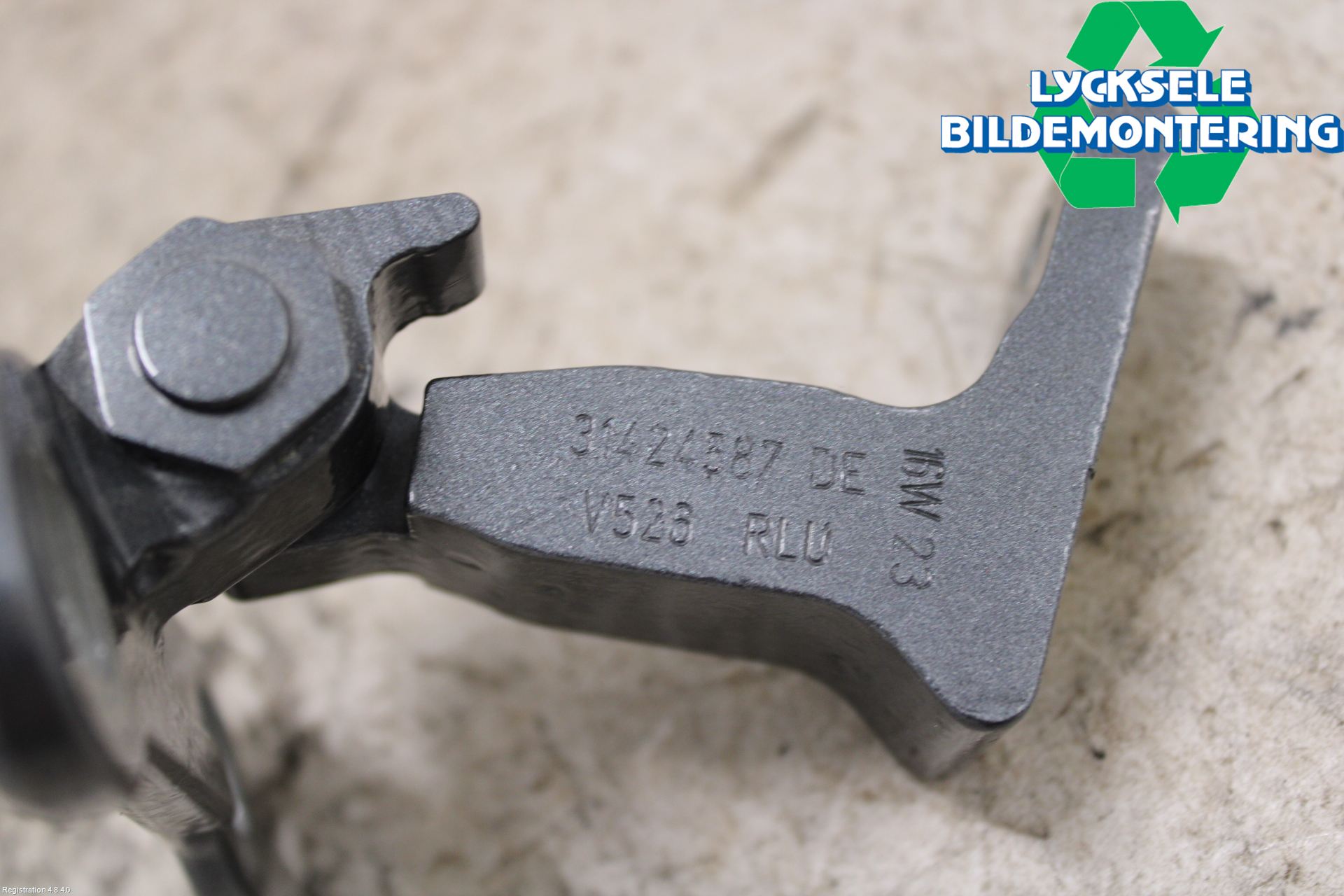 Volvo V90 17->> Dörrgångjärn