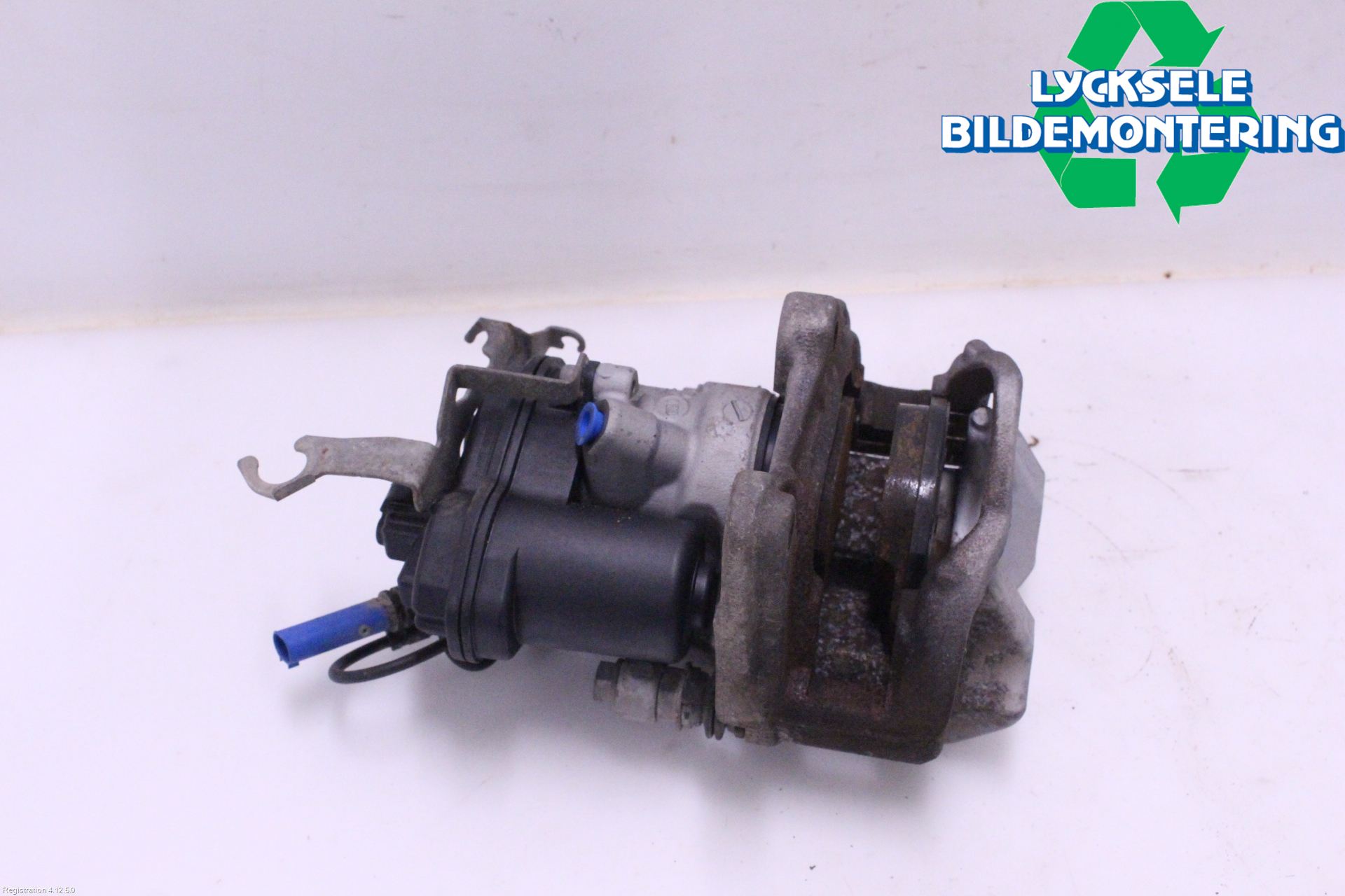 BMW 5 G30/G31/F90 17-23 Bromsok Bak Höger