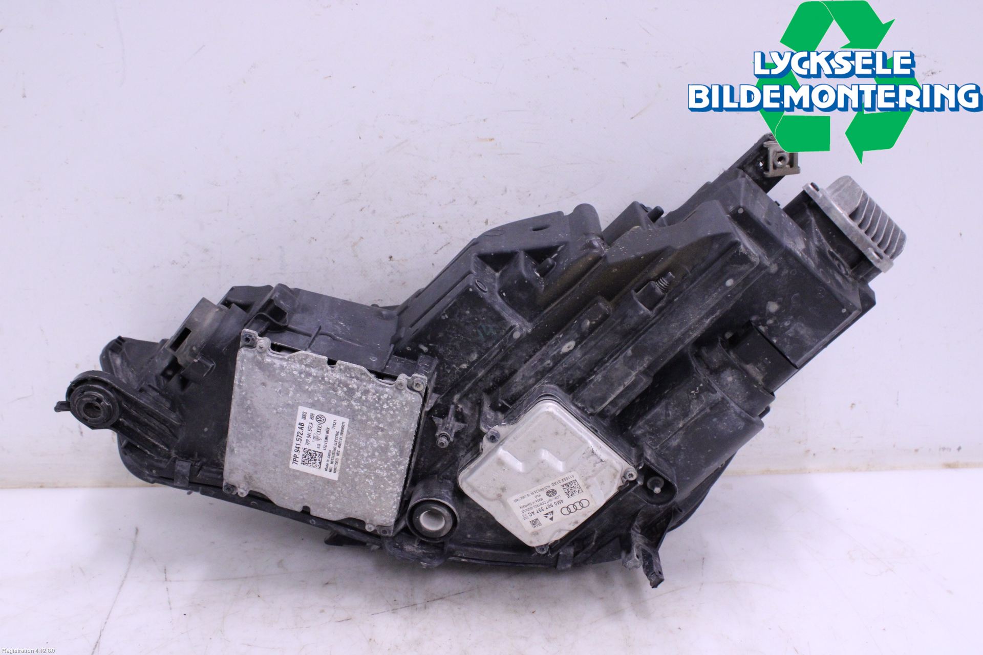 Audi A4/S4 B9 20- Strålkastare Höger