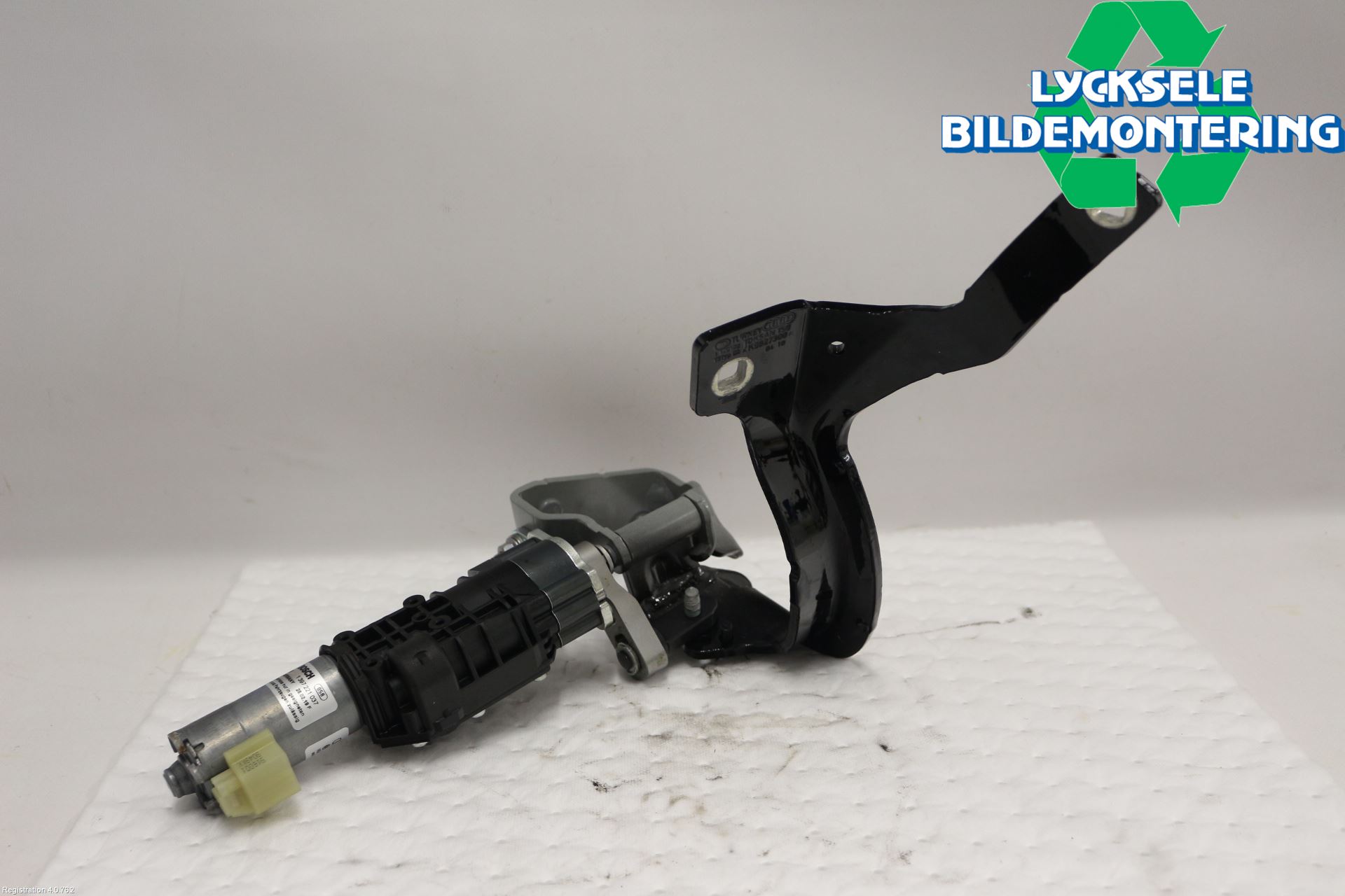 Audi A6 F2/C8 19- Bakluckeöppnare Automatisk