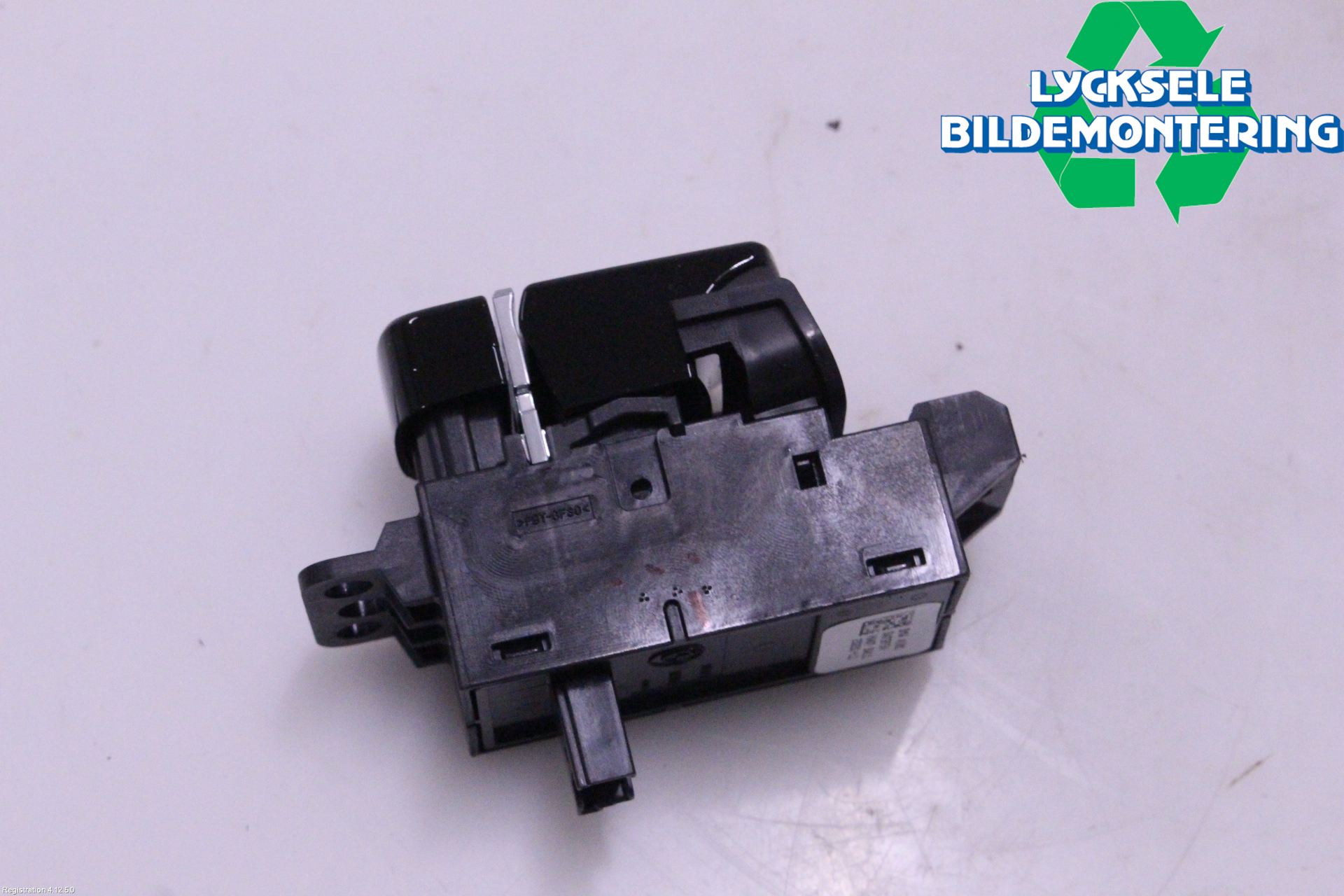 BMW 5 G30/G31/F90 17-23 Strömställare Parkeringsbroms