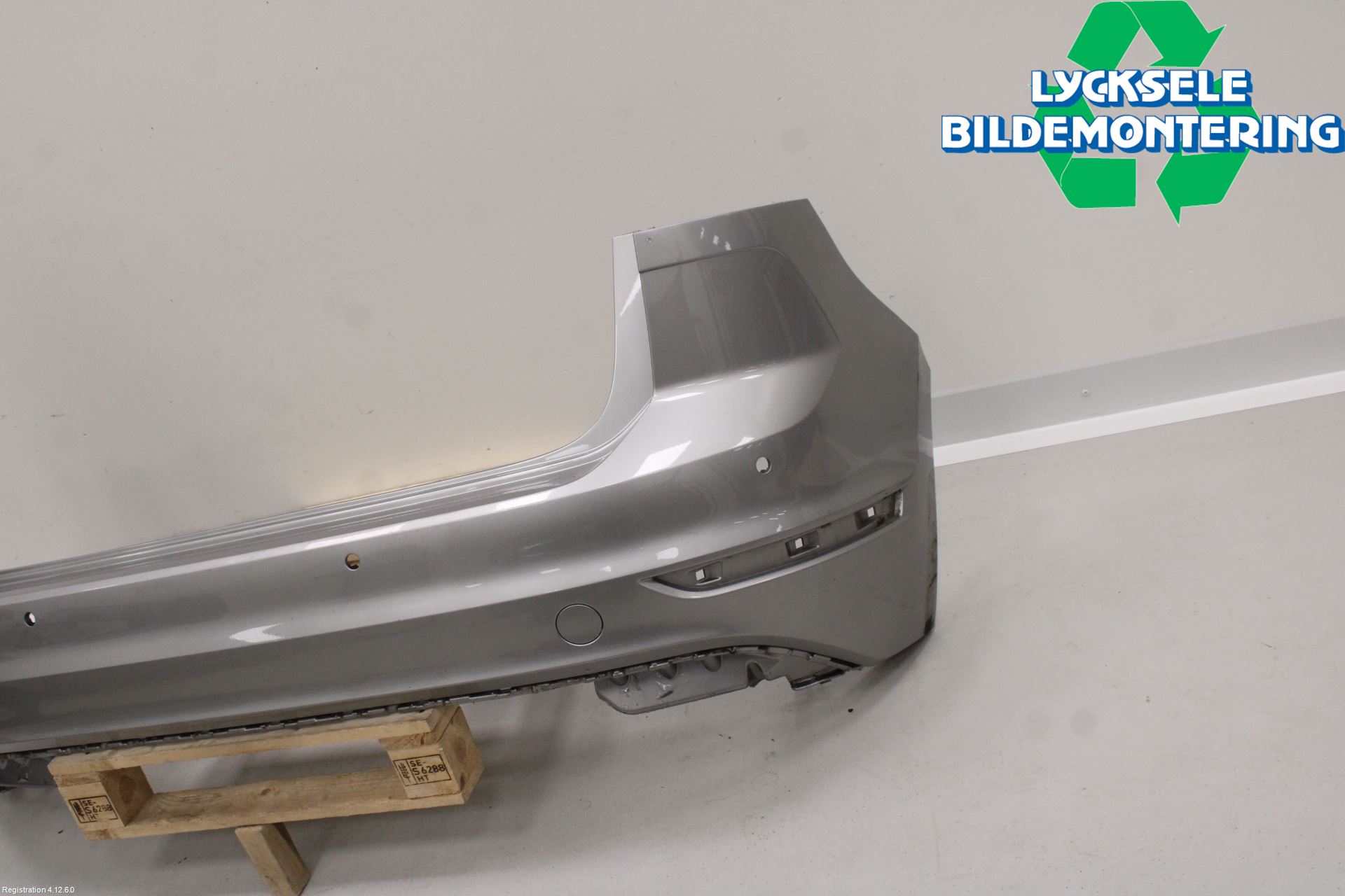 Volkswagen VW GOLF SPORTSVAN 15-20 Stötfångarbeklädnad Bak