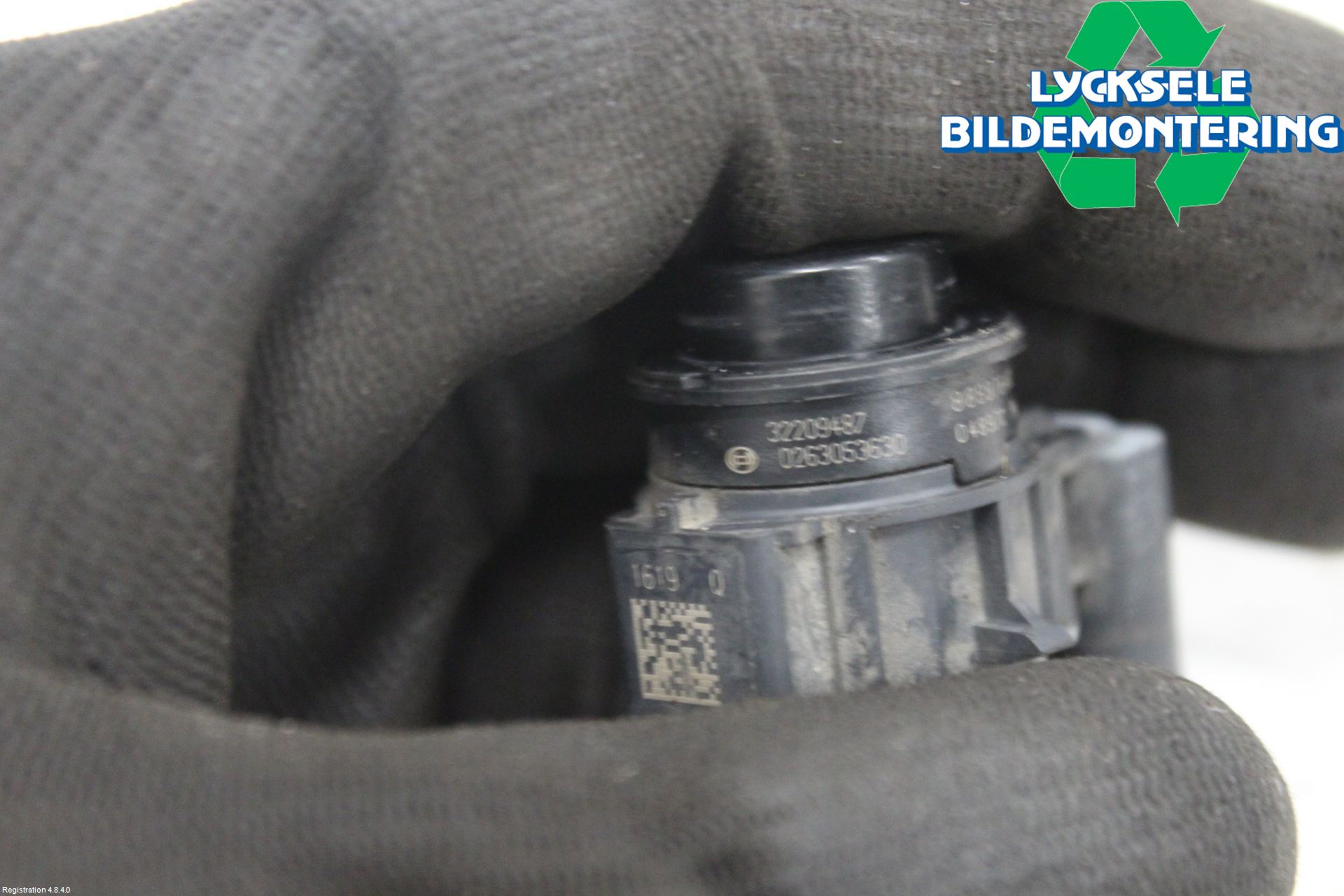 Volvo V60 19- Parkeringshjälp Frontsensor