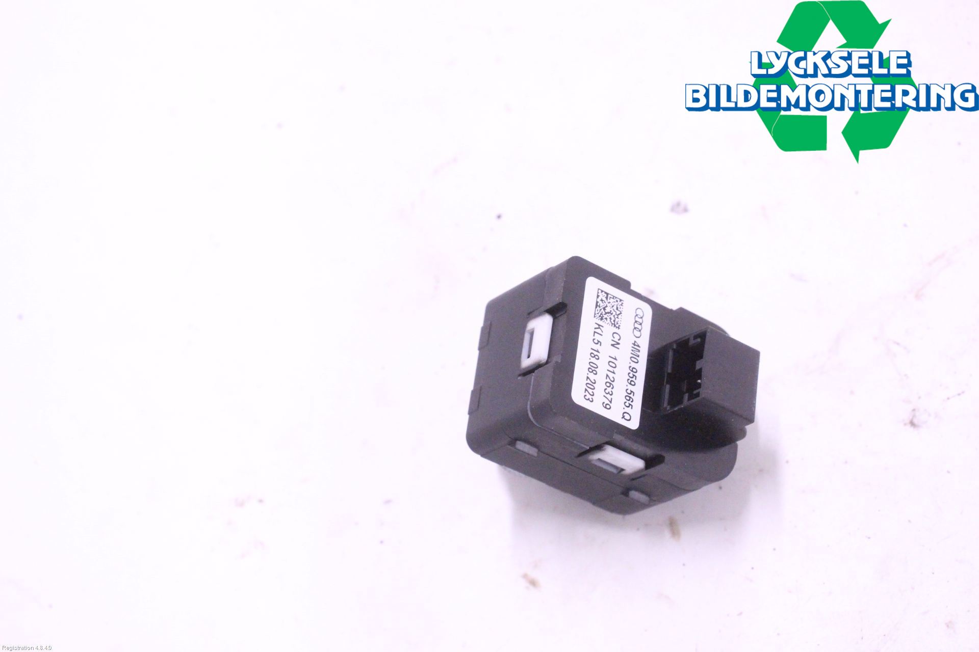 Audi A4/S4 B9 20- Strömställare Spegel