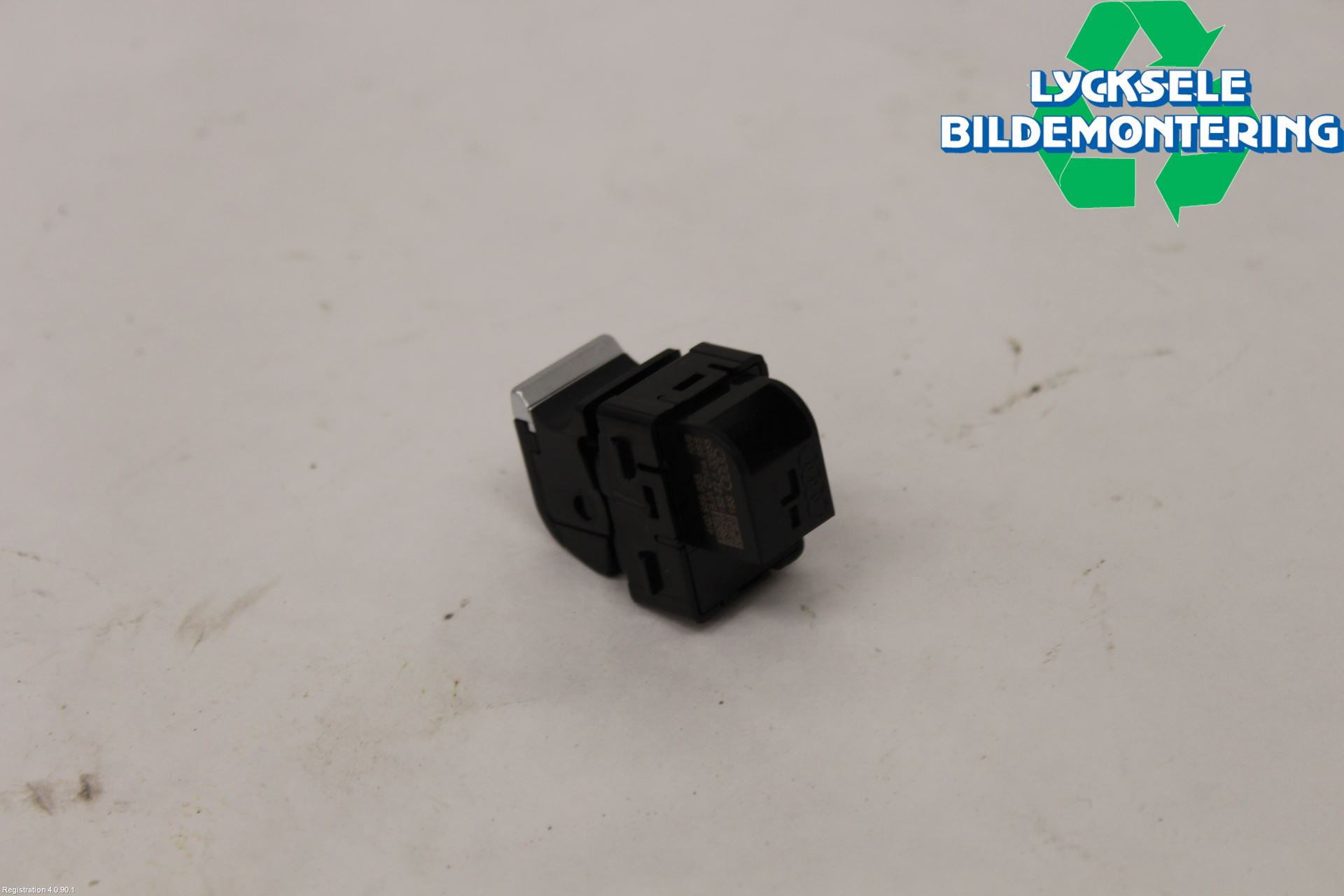 Audi A6 F2/C8 19- Strömställare Elhiss