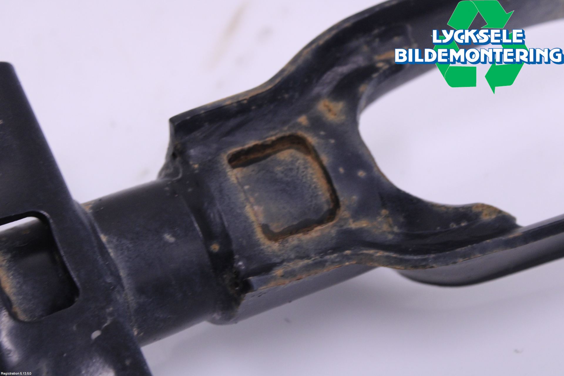 Volkswagen VW AMAROK 2H 10-22 Fjäderben Fram Höger