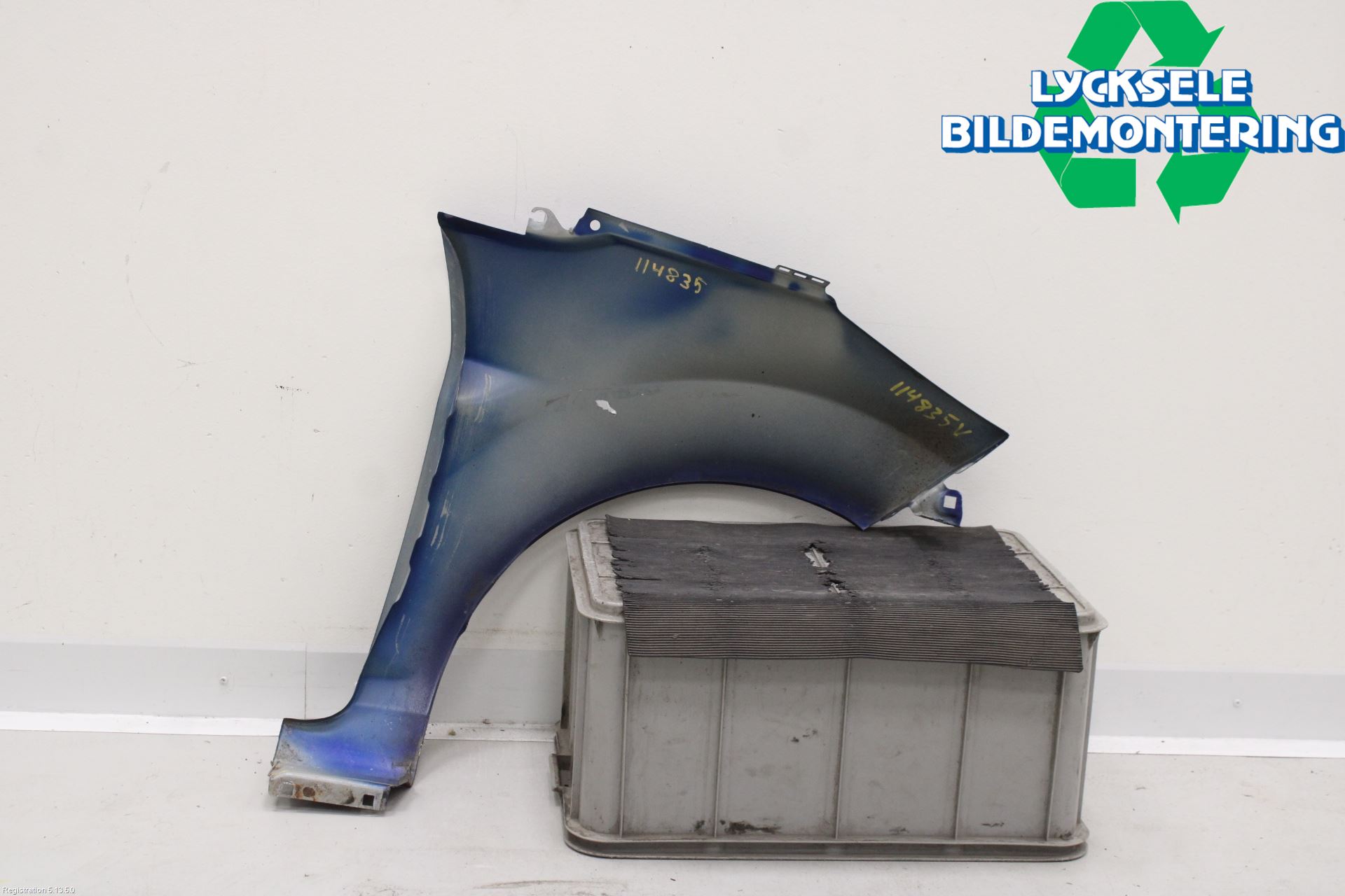 Ford FIESTA 13-17 Skärm Fram Vänster