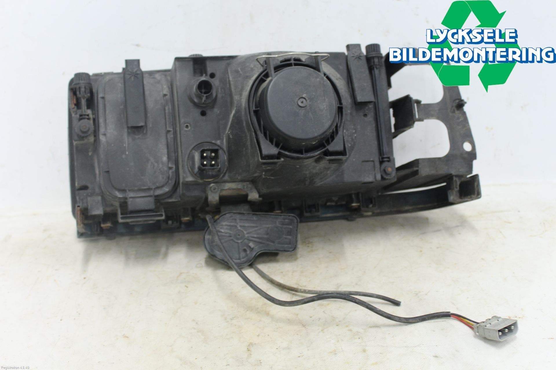 Volvo 940 91-98 Strålkastare Höger