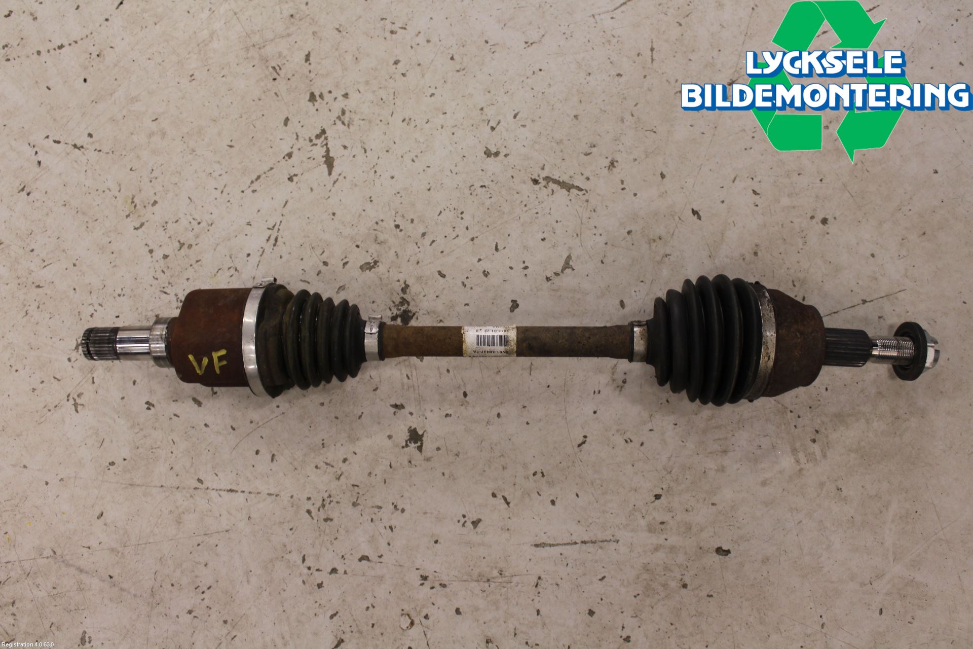 Ford FOCUS 11-14 Drivaxel Fram Vänster