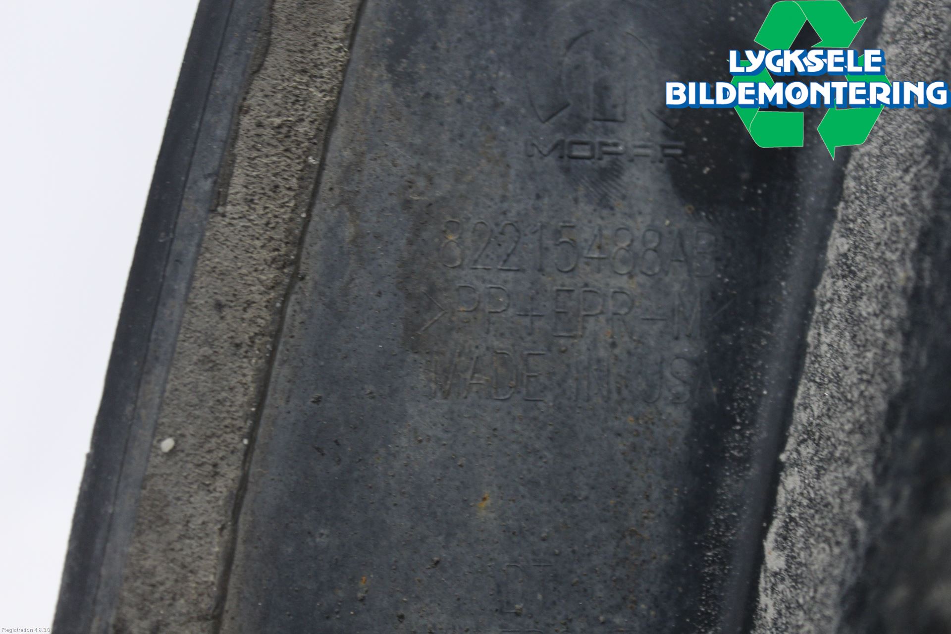 Dodge PICK UP RAM 81- Stänkskydd