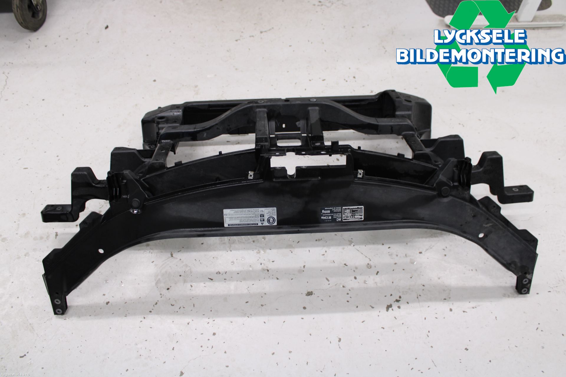 Volkswagen VW PASSAT 05-11 Frontplåt