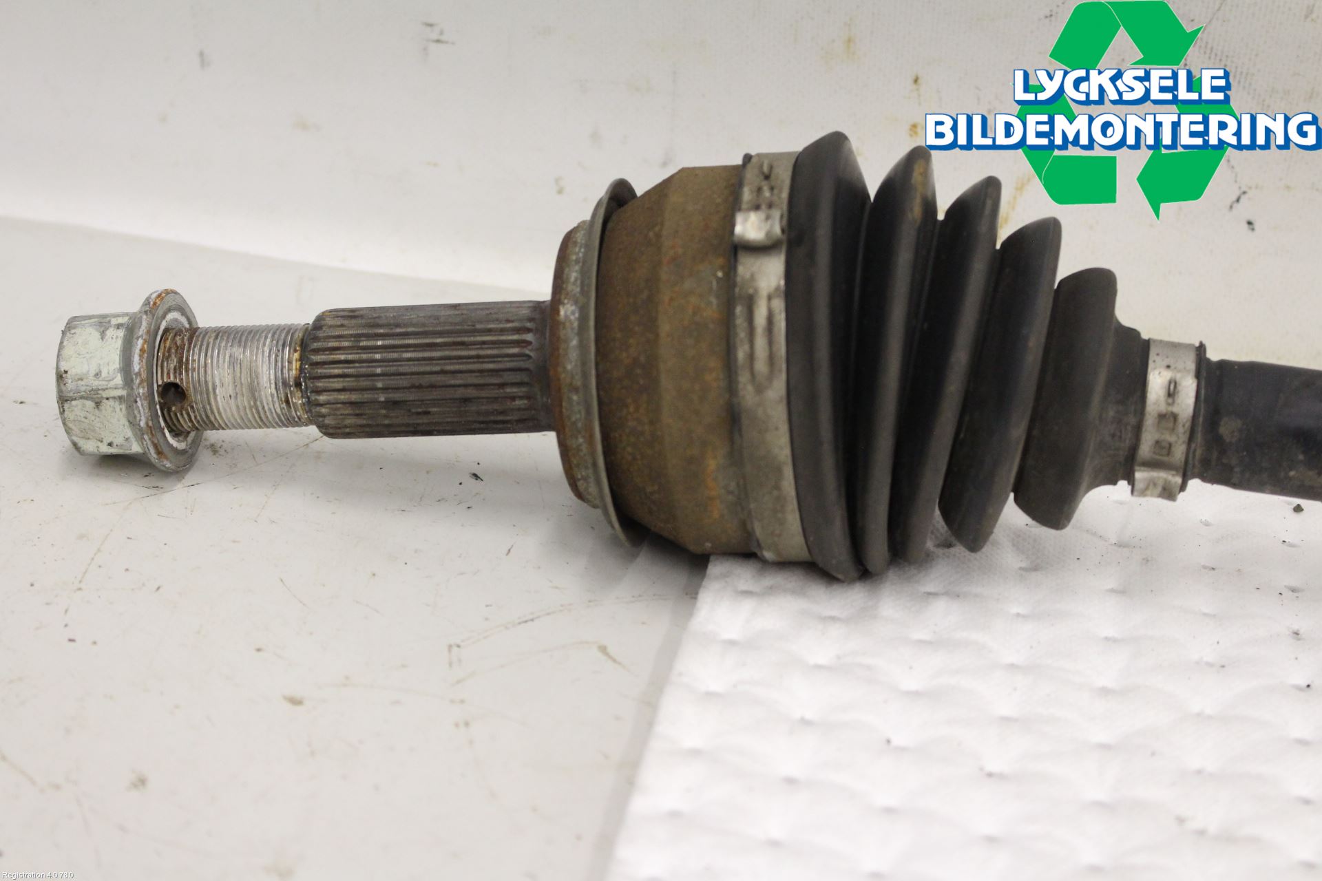 Nissan QASHQAI 17-21 Drivaxel Fram Vänster