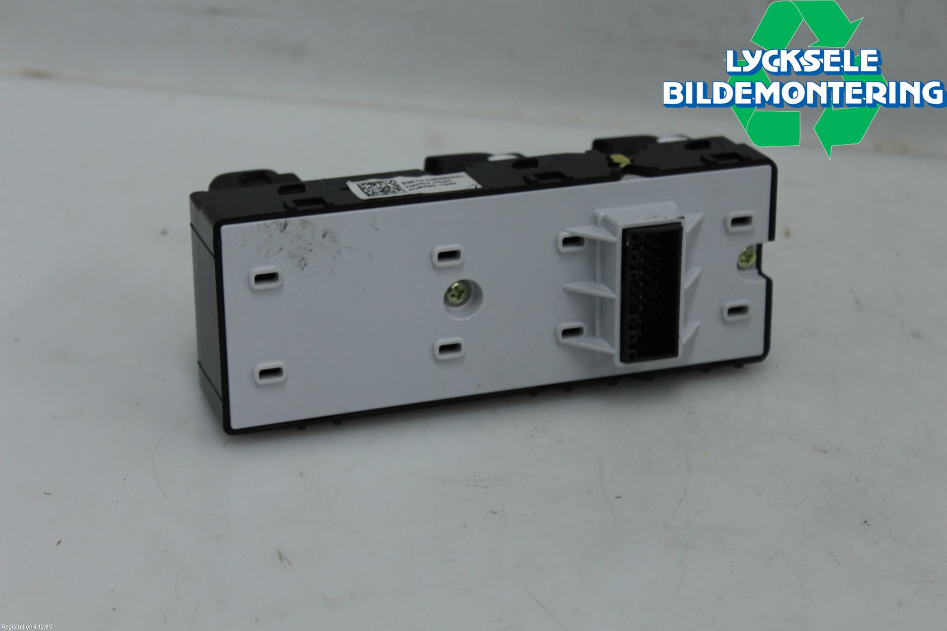 Kia STONIC 18->> Strömställare Elhiss