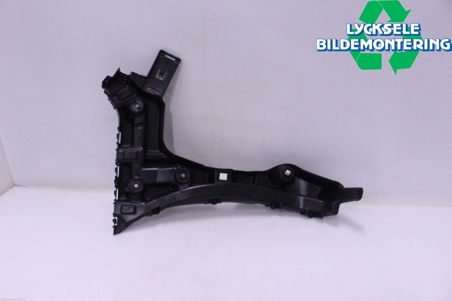 Cupra FORMENTOR 21- Stötfångarfäste Bak Hö