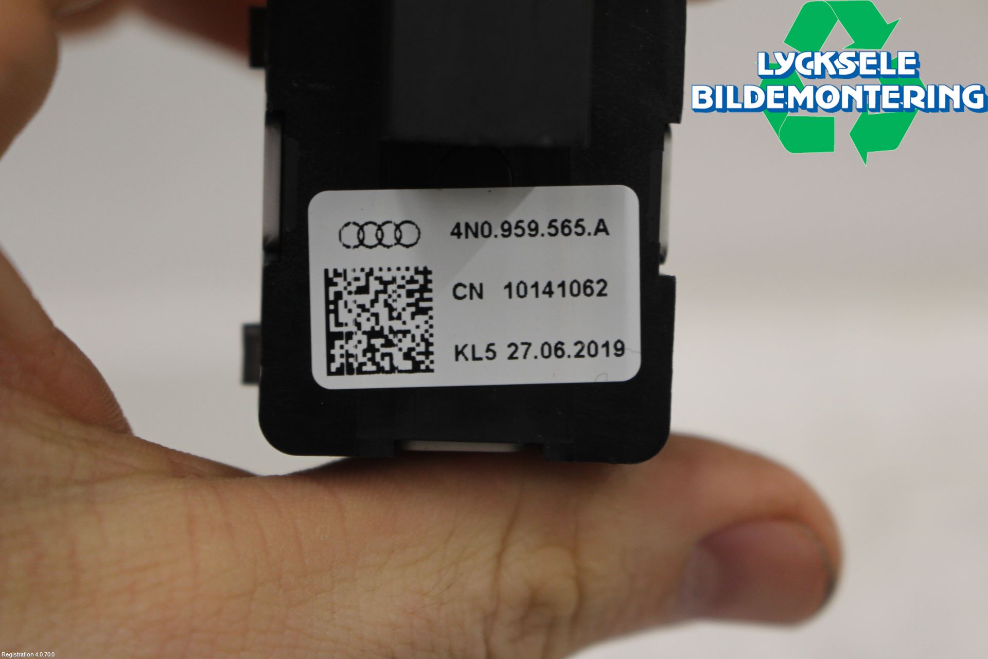 Audi A6 F2/C8 19- Strömställare Spegel