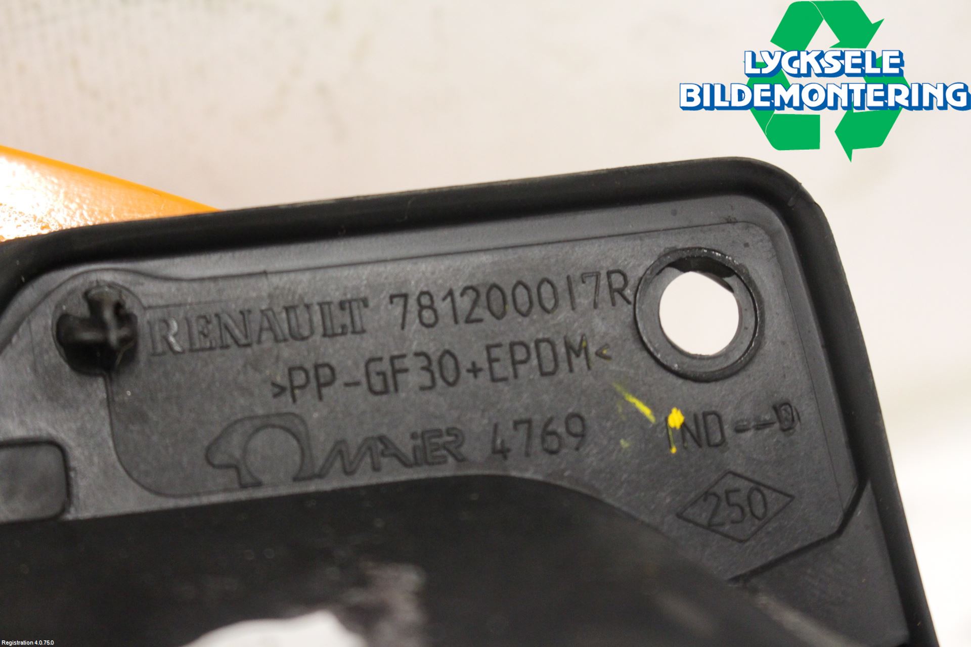 Renault MASTER III  10-14 Tanklucka