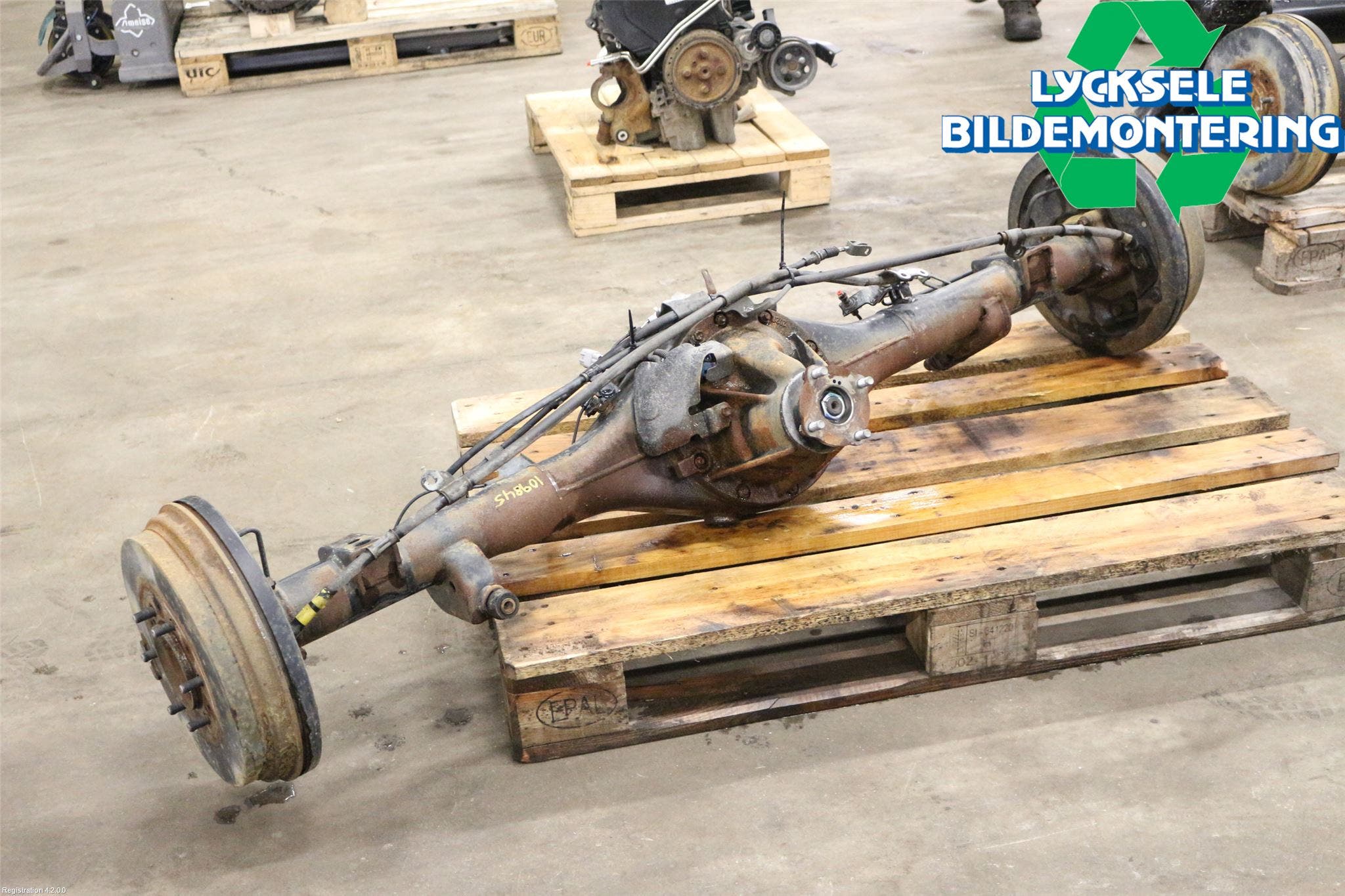 Toyota HILUX 16- Bakaxel