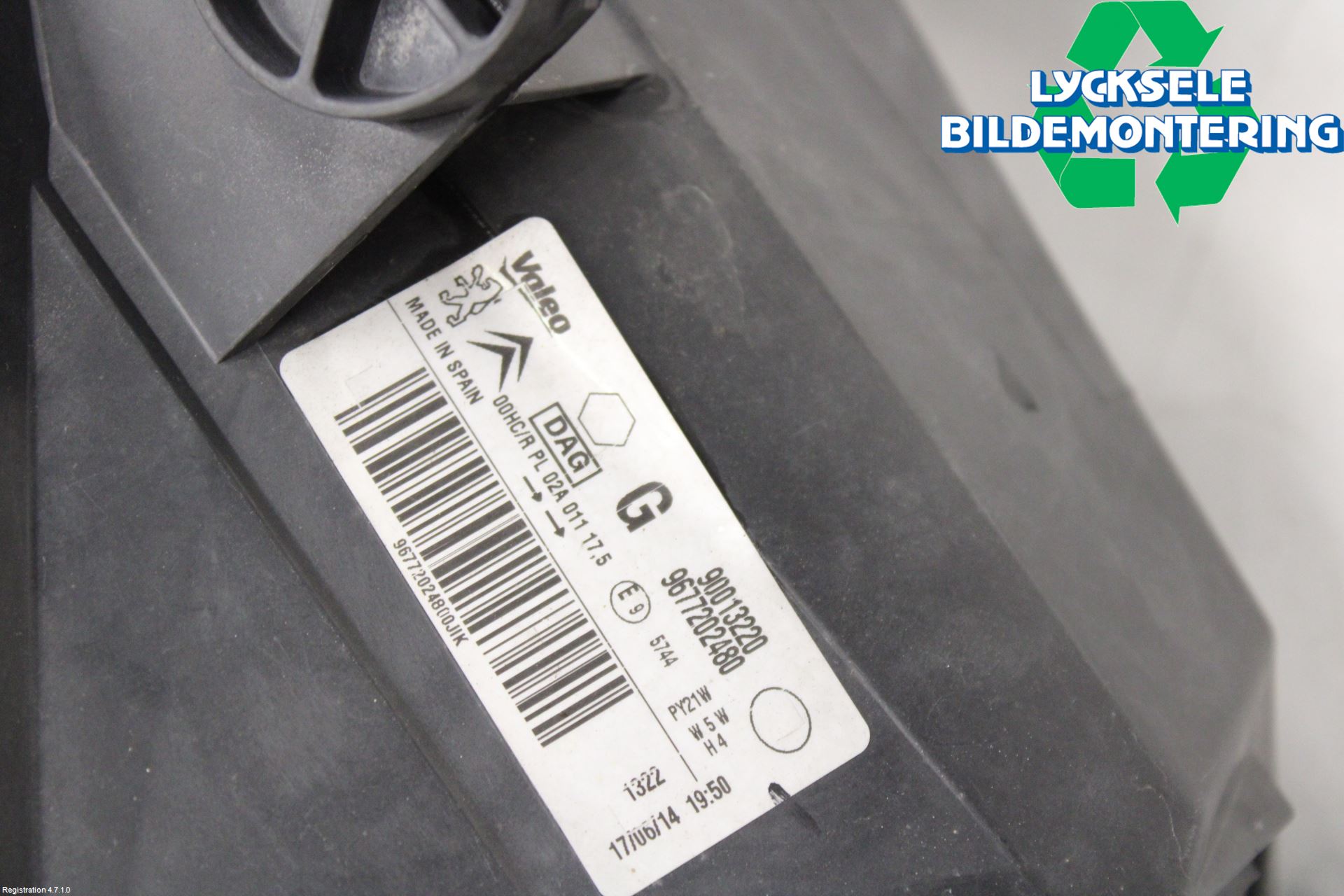 Peugeot PARTNER 08-15 Strålkastare Vänster