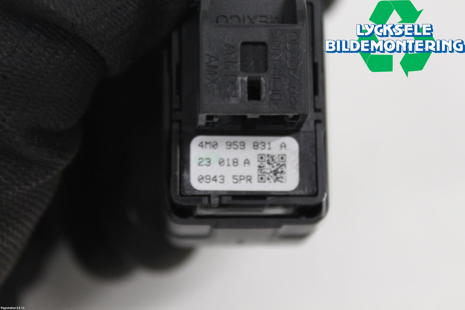 Audi A4/S4 B9 20- Strömställare Baklucka