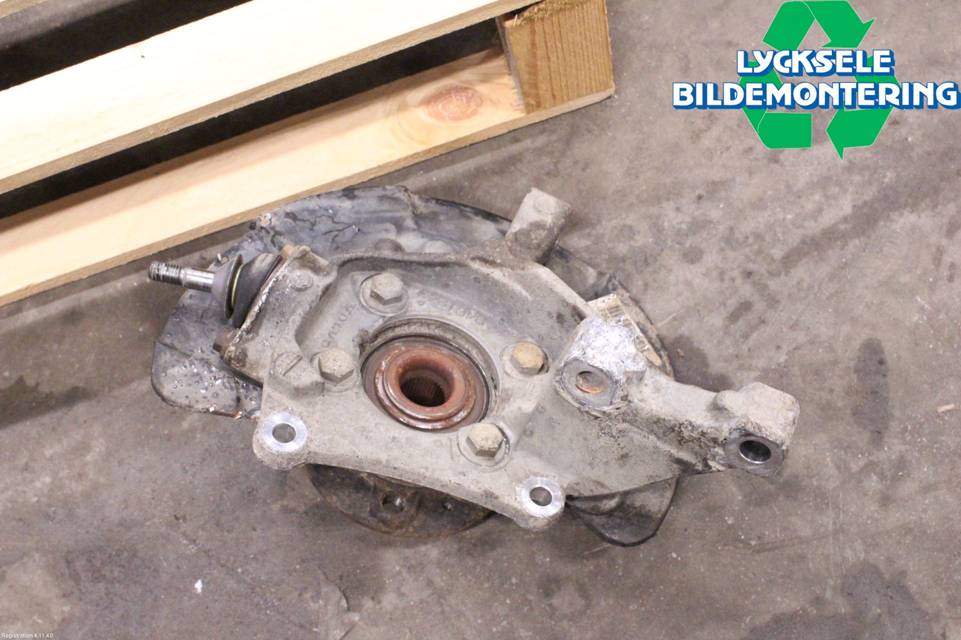 Volvo XC70 05-07 Styrspindel Lagerhus Vä