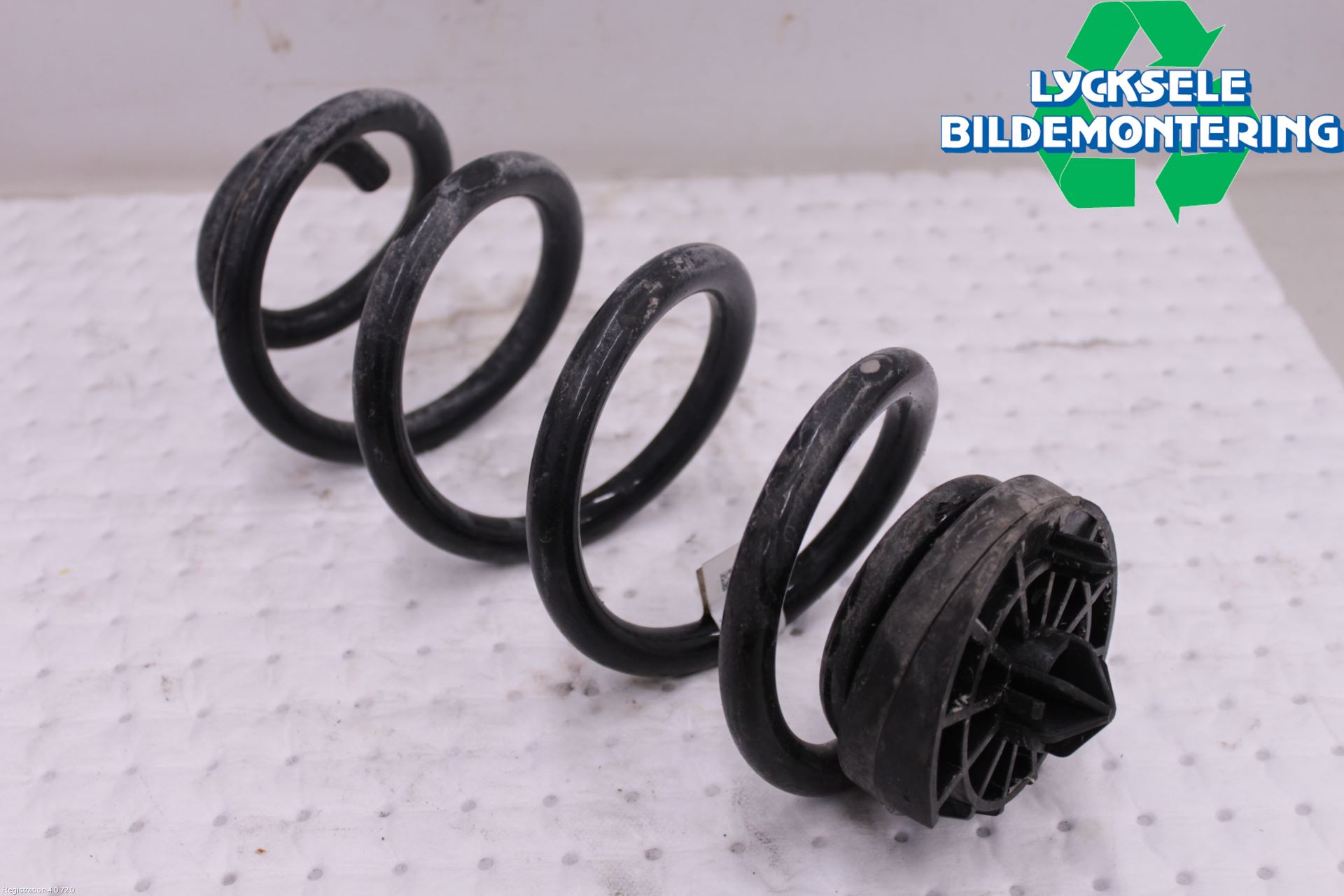 Audi A4/S4 B9 20- Fjäder Bak