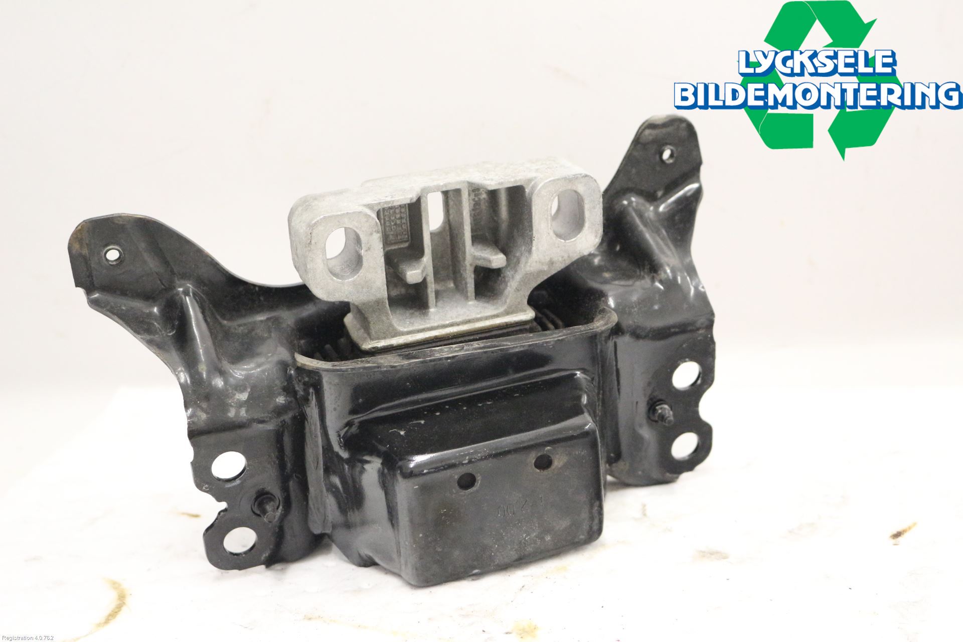 Volkswagen VW T-ROC 18- Motorfäste