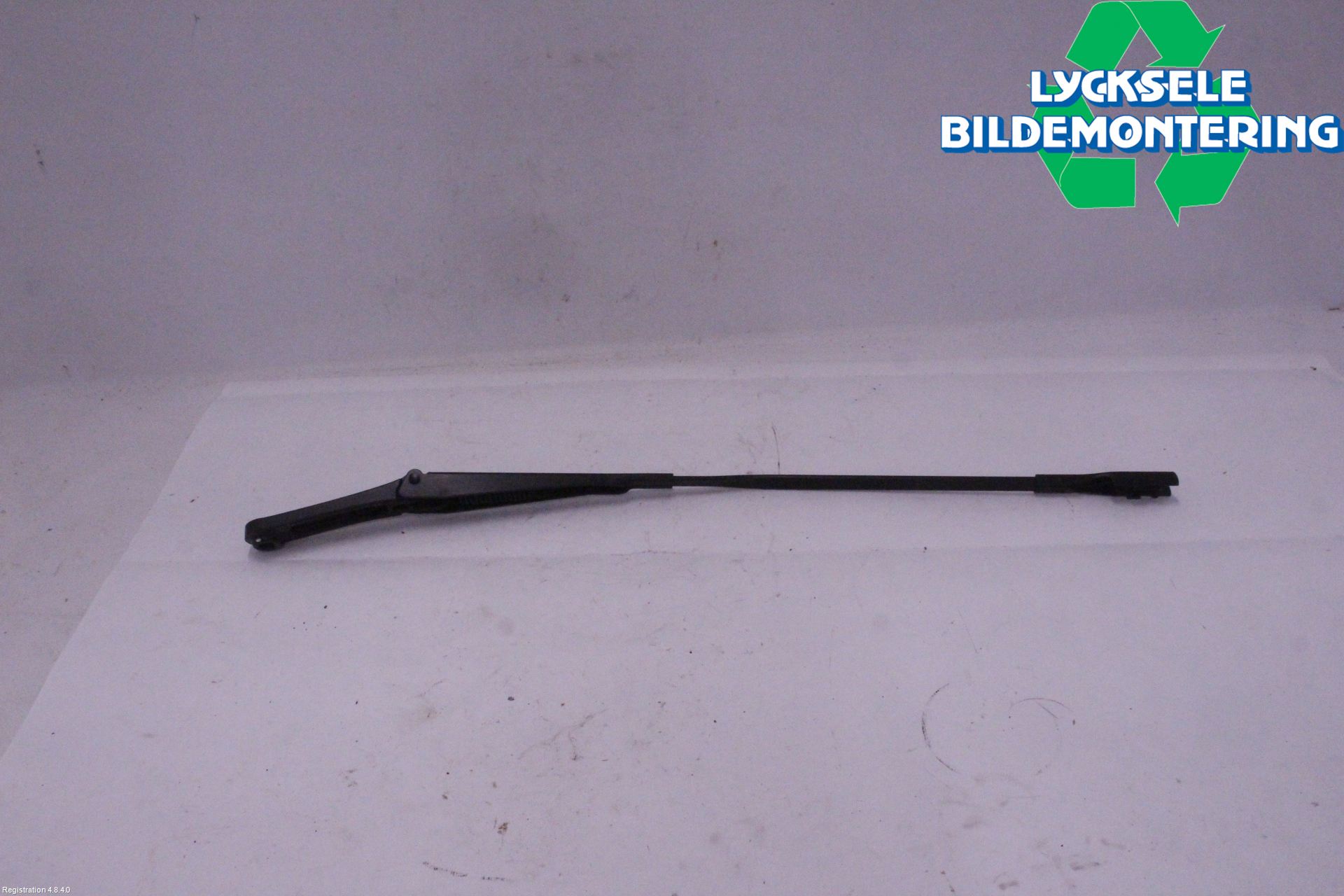 Audi A4/S4 B9 20- Torkararm Armar Vindruta