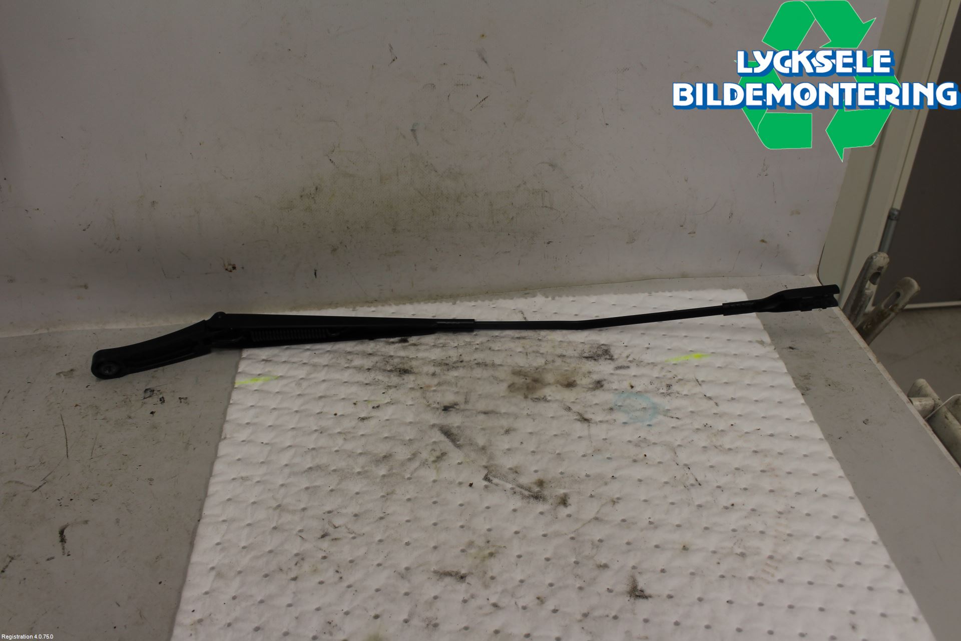 Skoda OCTAVIA (5E) 13-20 Torkararm Armar Vindruta