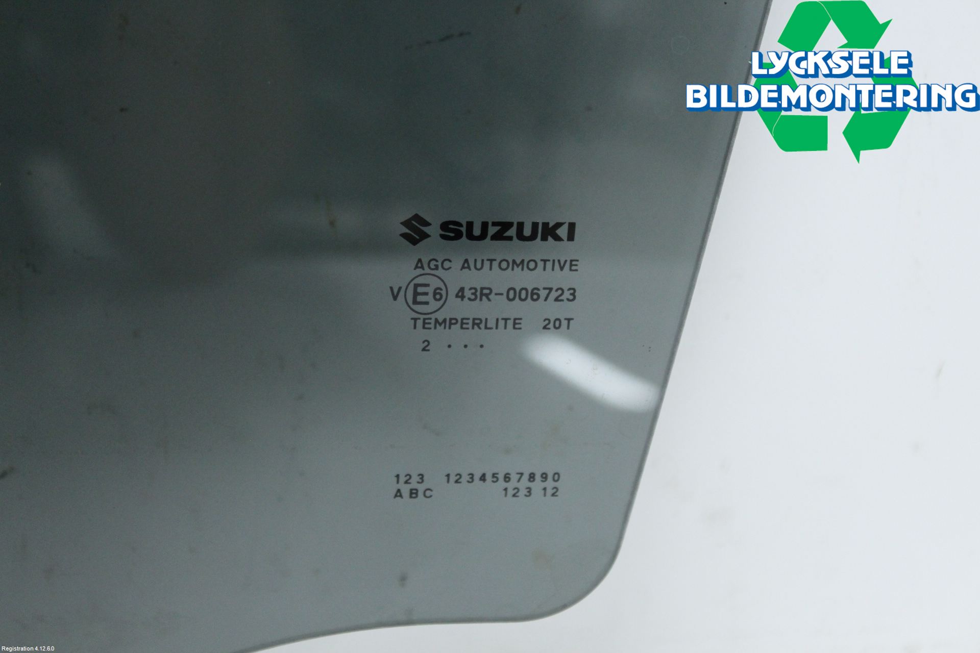Suzuki SX4 S-CROSS 22- Dörruta Bak Vänster