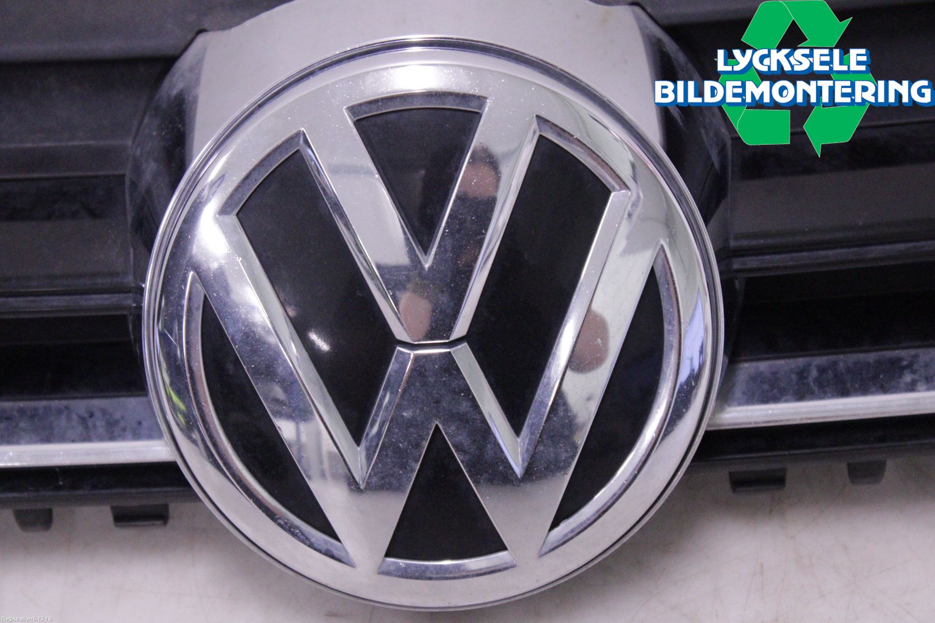 Volkswagen VW GOLF / E-GOLF VII 13-20 Grill Komp