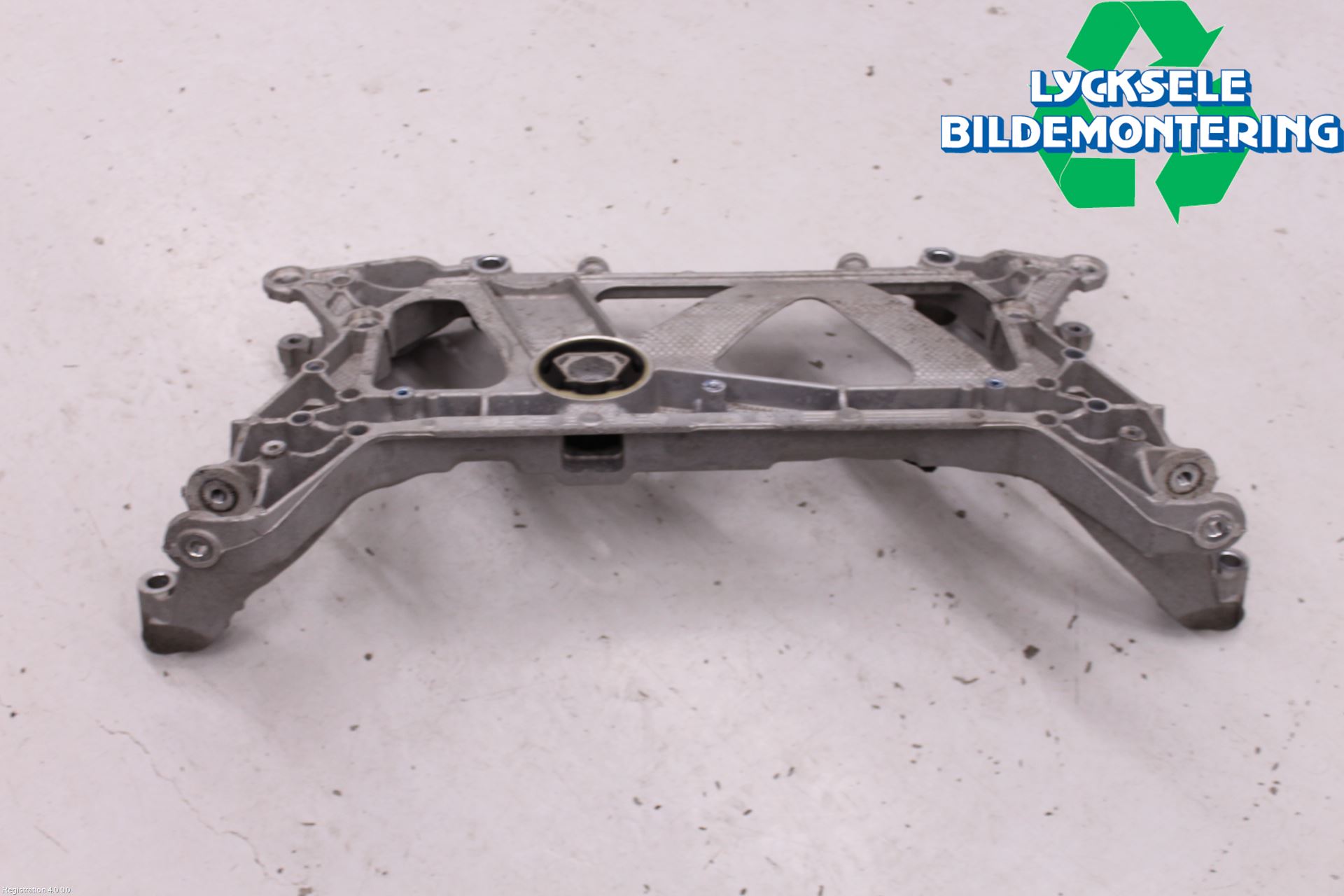 Audi A3/S3 8V 13-20 Framvagnsbalk