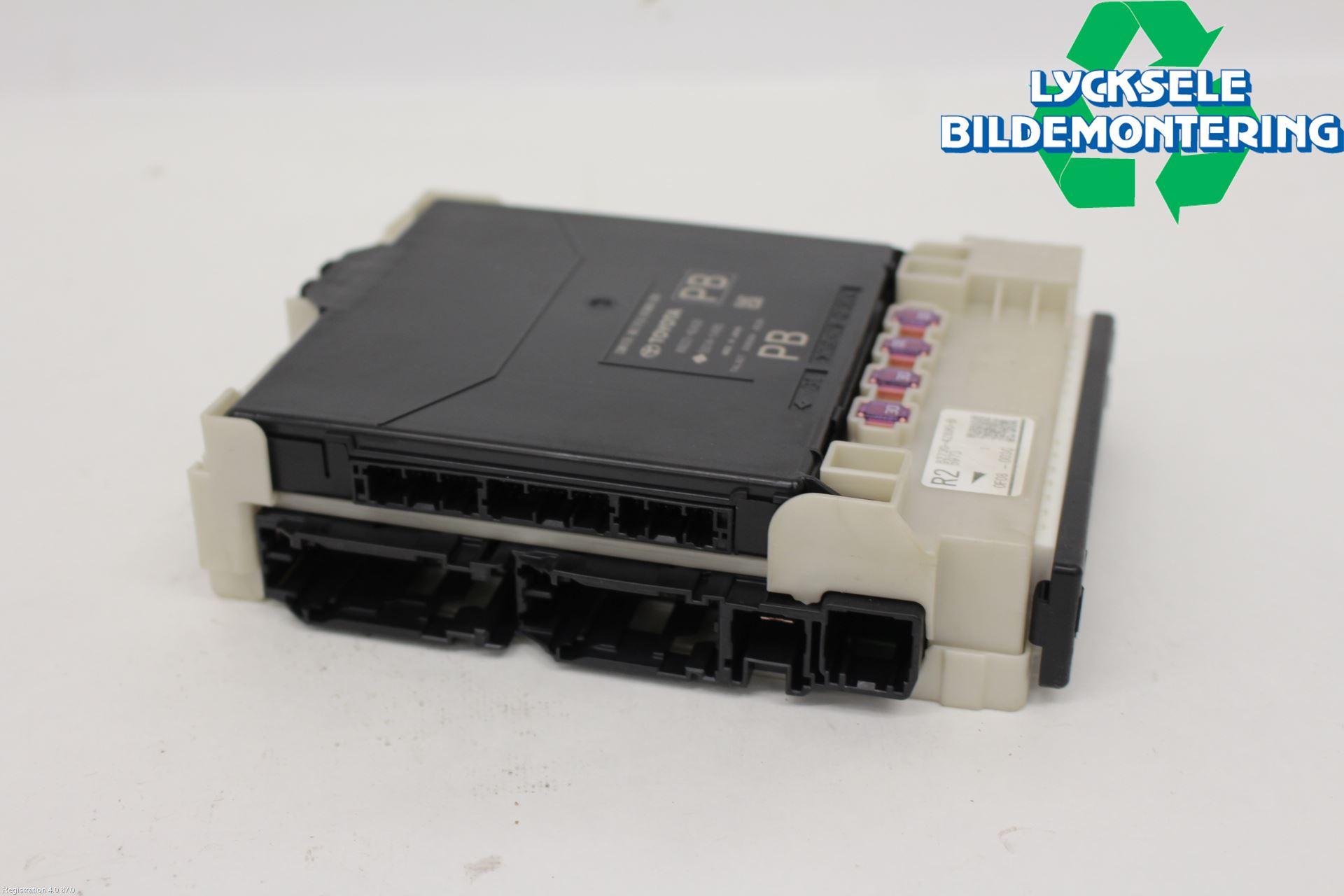 Toyota RAV4 19- Säkringsdosa-Elcentral