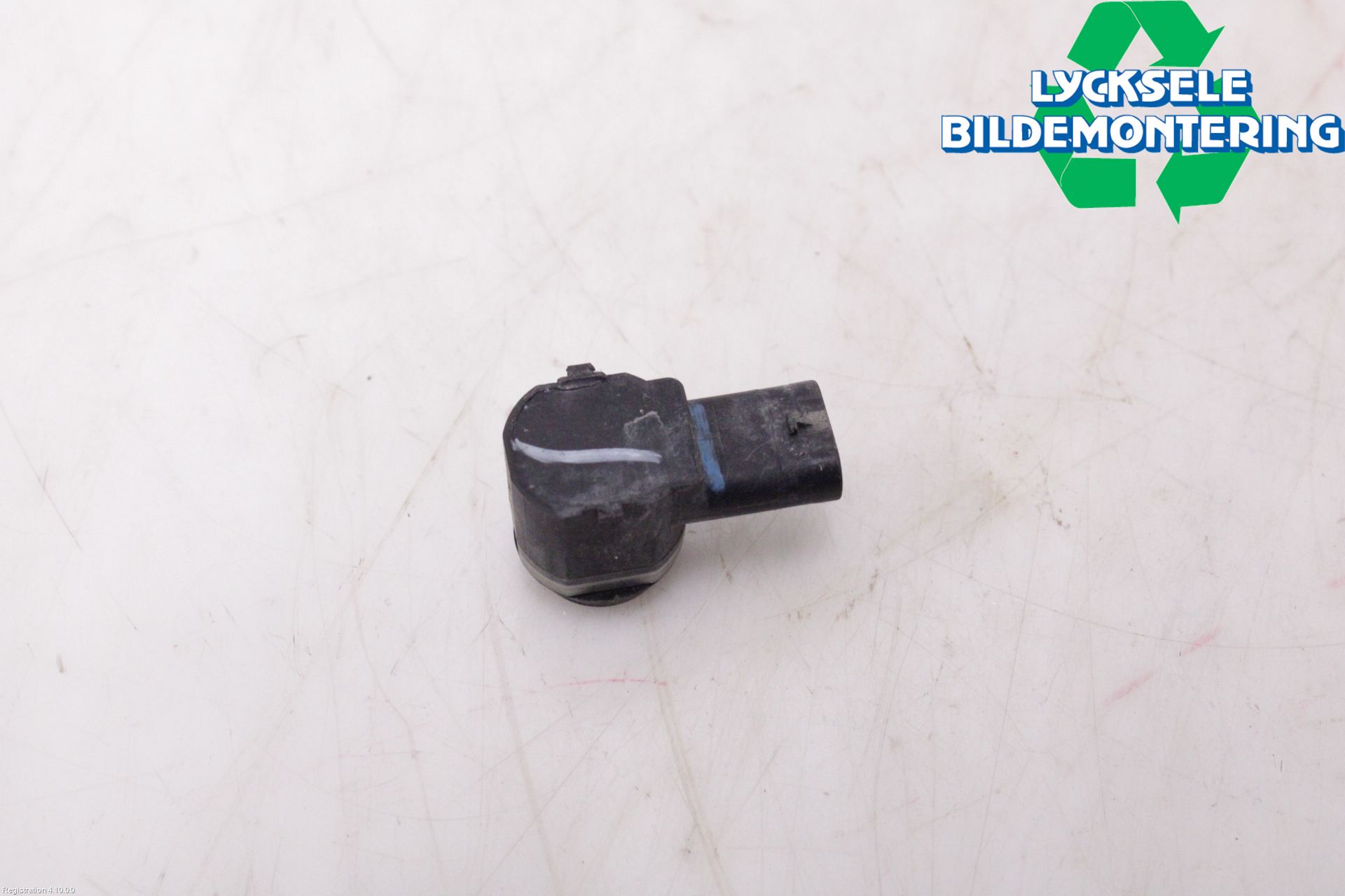 Ford KUGA 13-16 Parkeringshjälp Frontsensor