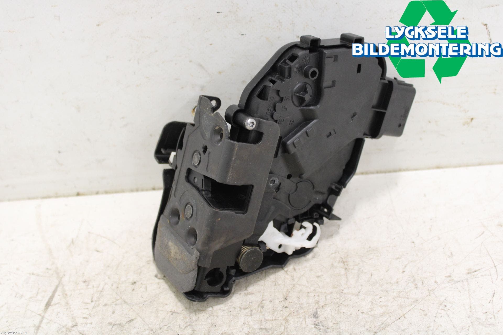 Volvo XC60 14-17 Låskista-Dörrlås