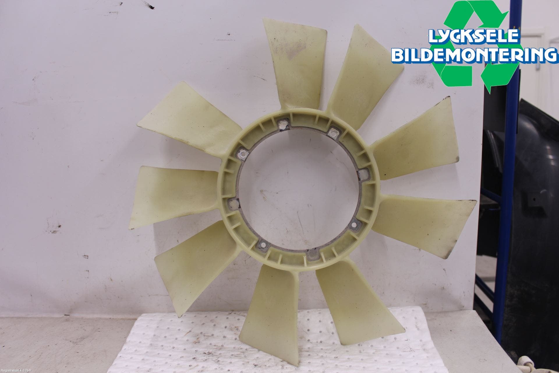 Nissan NAVARA 05-16 Kylfläkt-Vinge