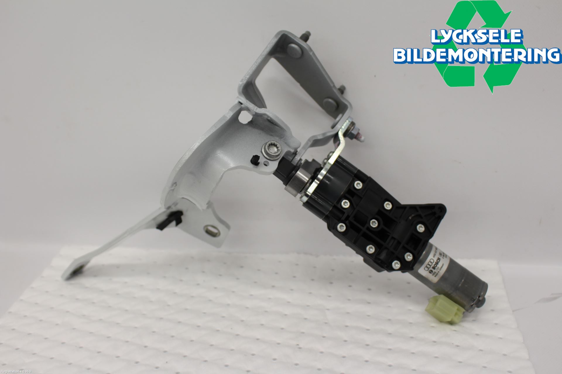 Audi A6 F2/C8 19- Bakluckeöppnare Automatisk