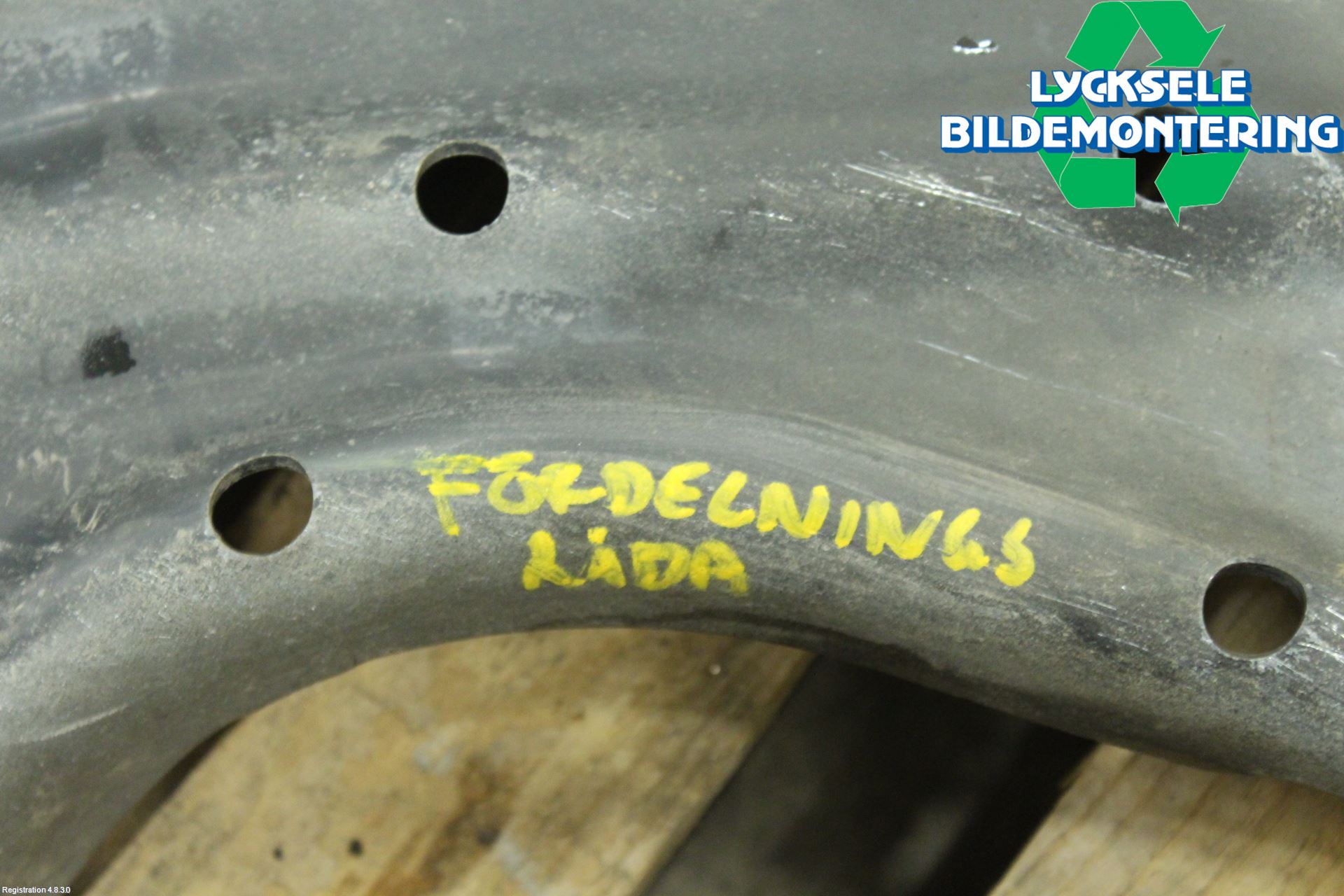 Dodge PICK UP RAM 81- Hasplåt Plåt-Plast