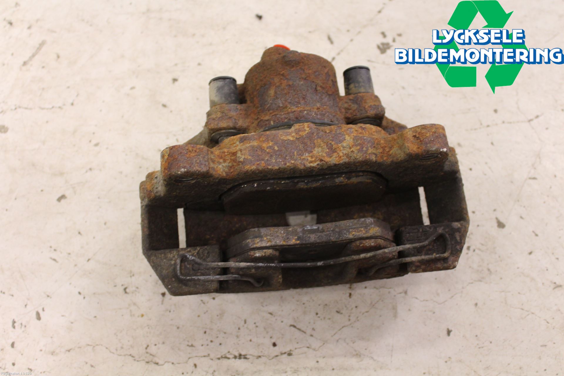 Volkswagen VW CADDY 11-15 Bromsok Fram Vänster