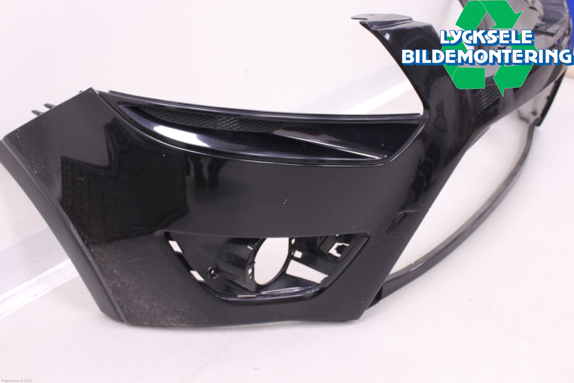 Ford KUGA 08-12 Stötfångarbeklädnad Fram