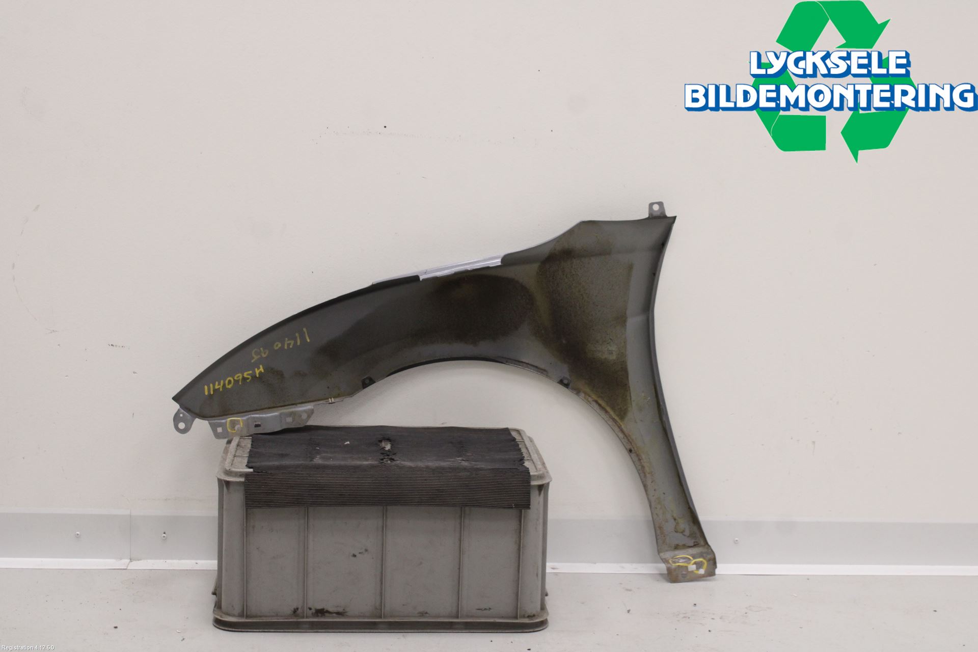 Hyundai i40 08-15 Skärm Fram Höger