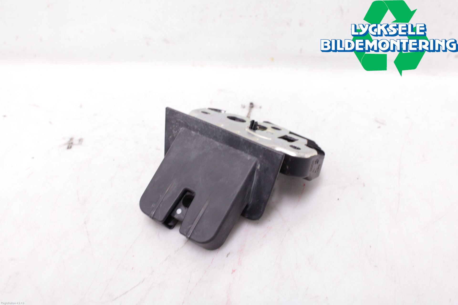 Audi A6 ALLROAD 12-18 Låskista Baklucka