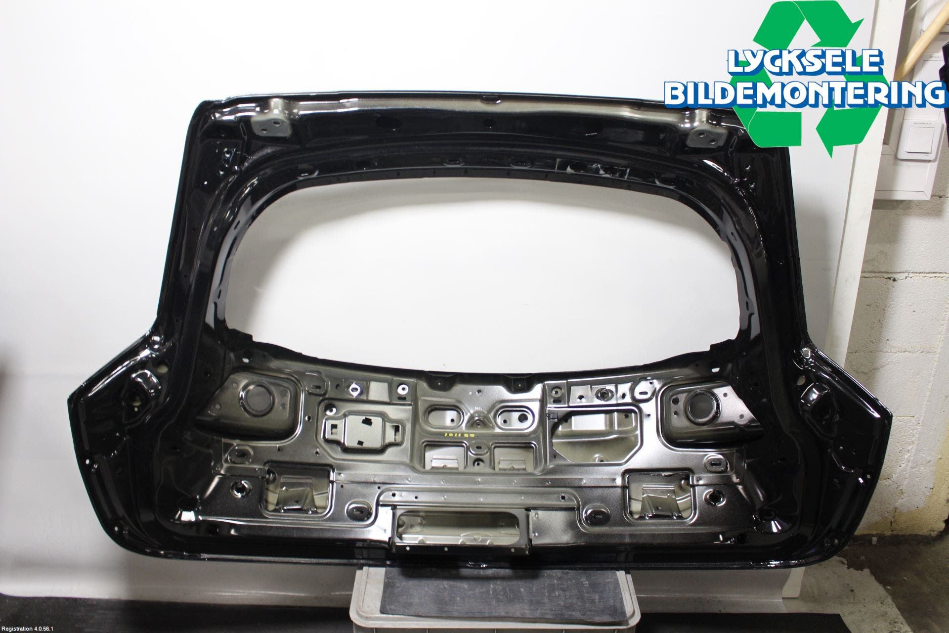 Opel INSIGNIA 09-16 Baklucka Kombi