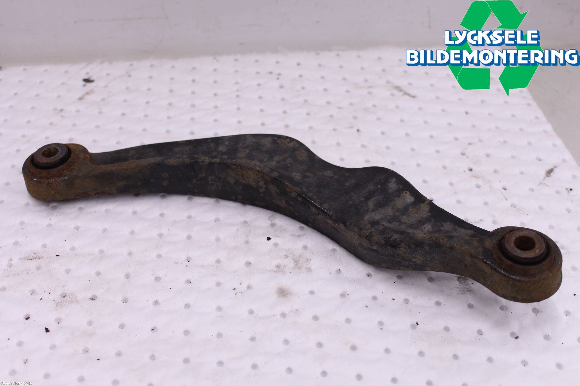 Volvo XC60 09-13 Bärarm Bak Övre Höger