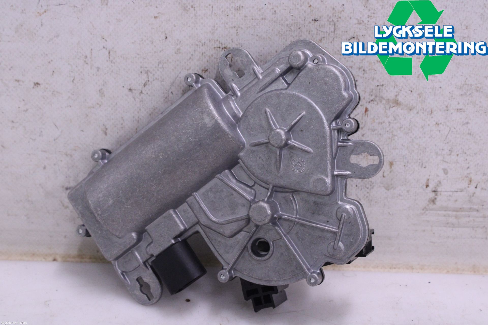 Volkswagen VW PASSAT 20-24 Bakluckeöppnare Automatisk