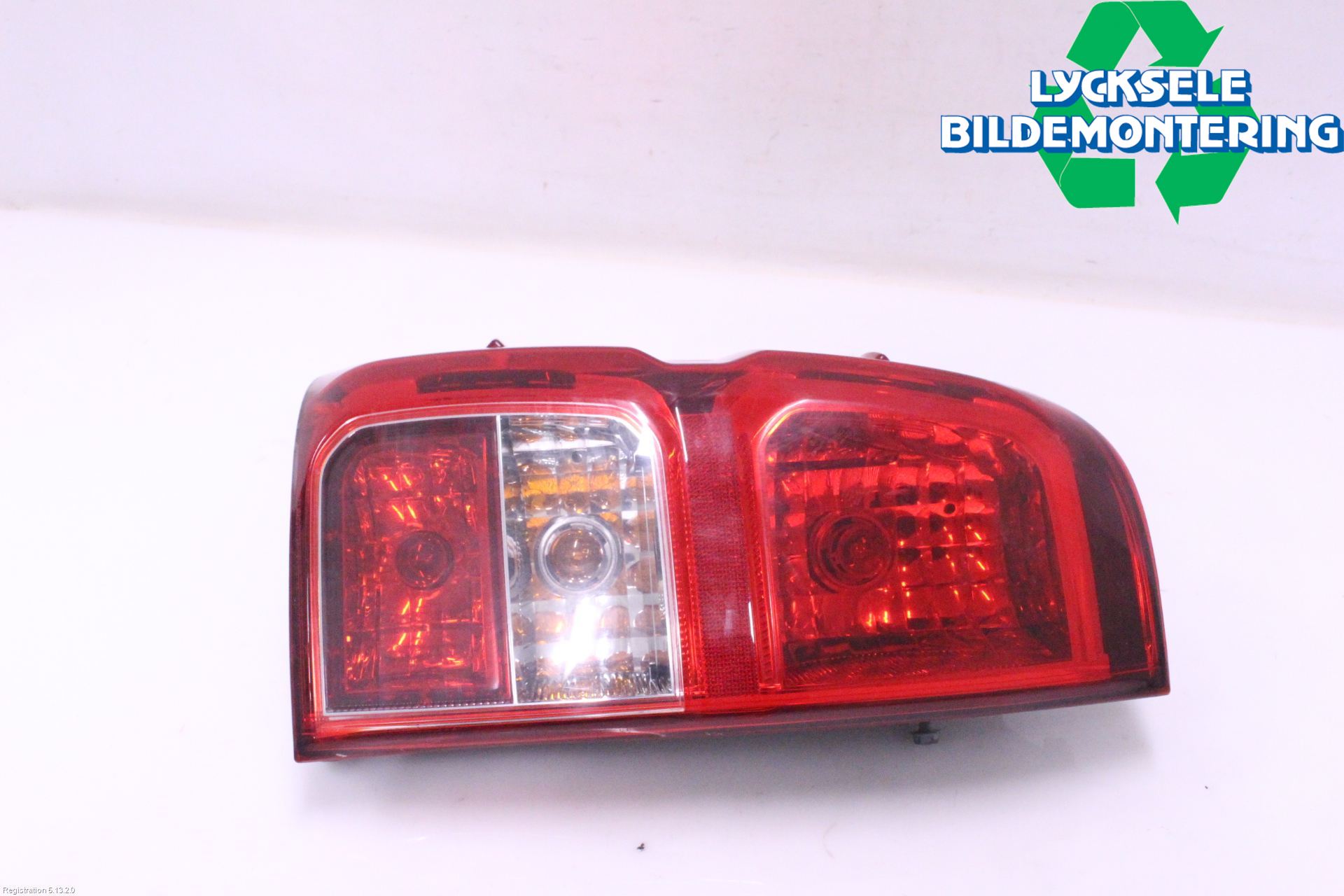 Toyota HILUX 16- Bakljus Vänster