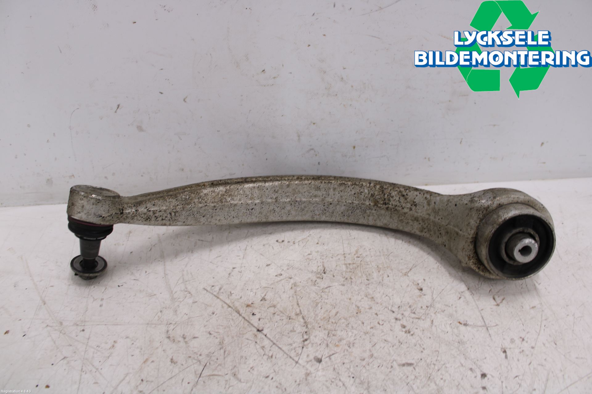 Audi Q8/SQ8 4M 19- Bärarm Fram Undre Vä