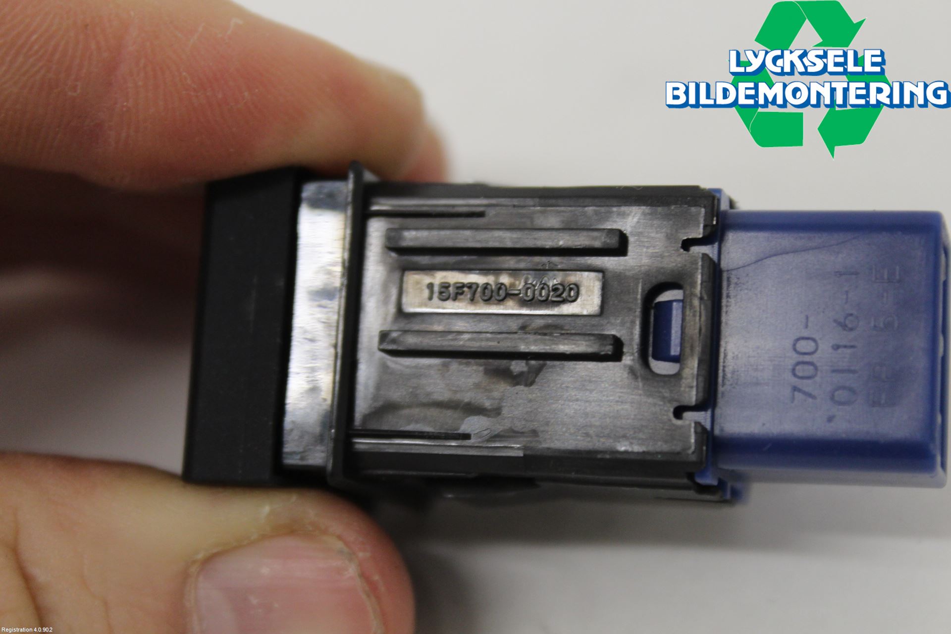 Toyota RAV4 19- Strömställare Tanklucka