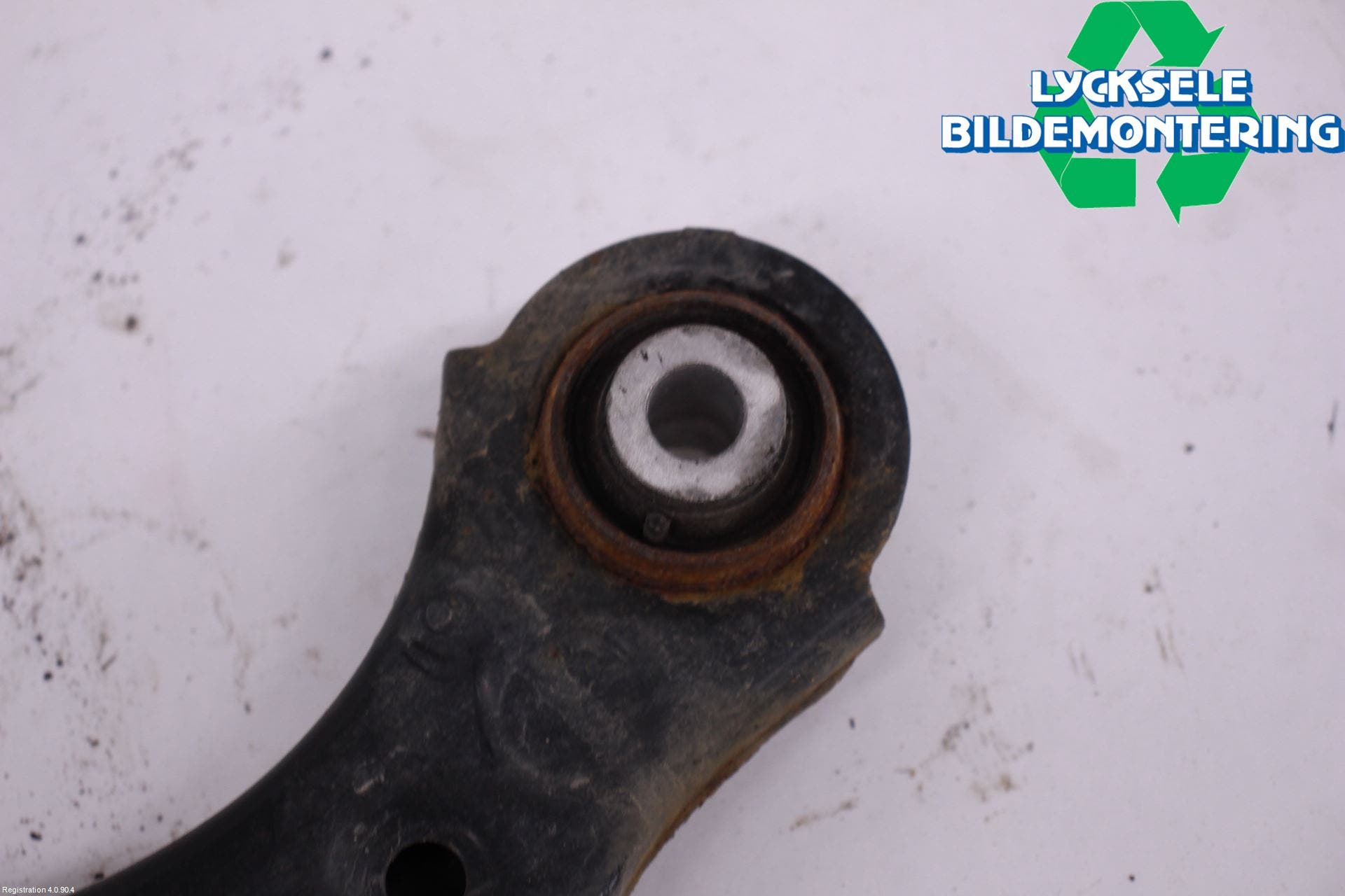 Toyota RAV4 19- Bärarm Bak Övre Höger