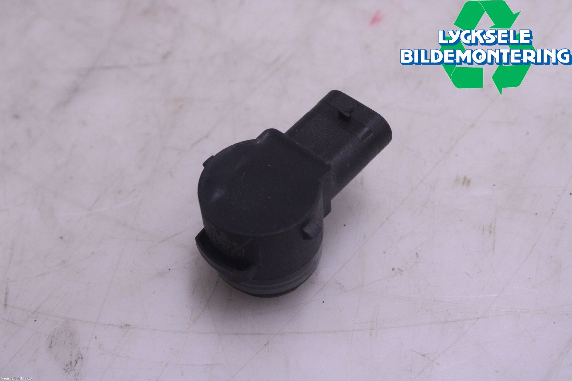 Volkswagen VW PASSAT 15-19 Parkeringshjälp Frontsensor